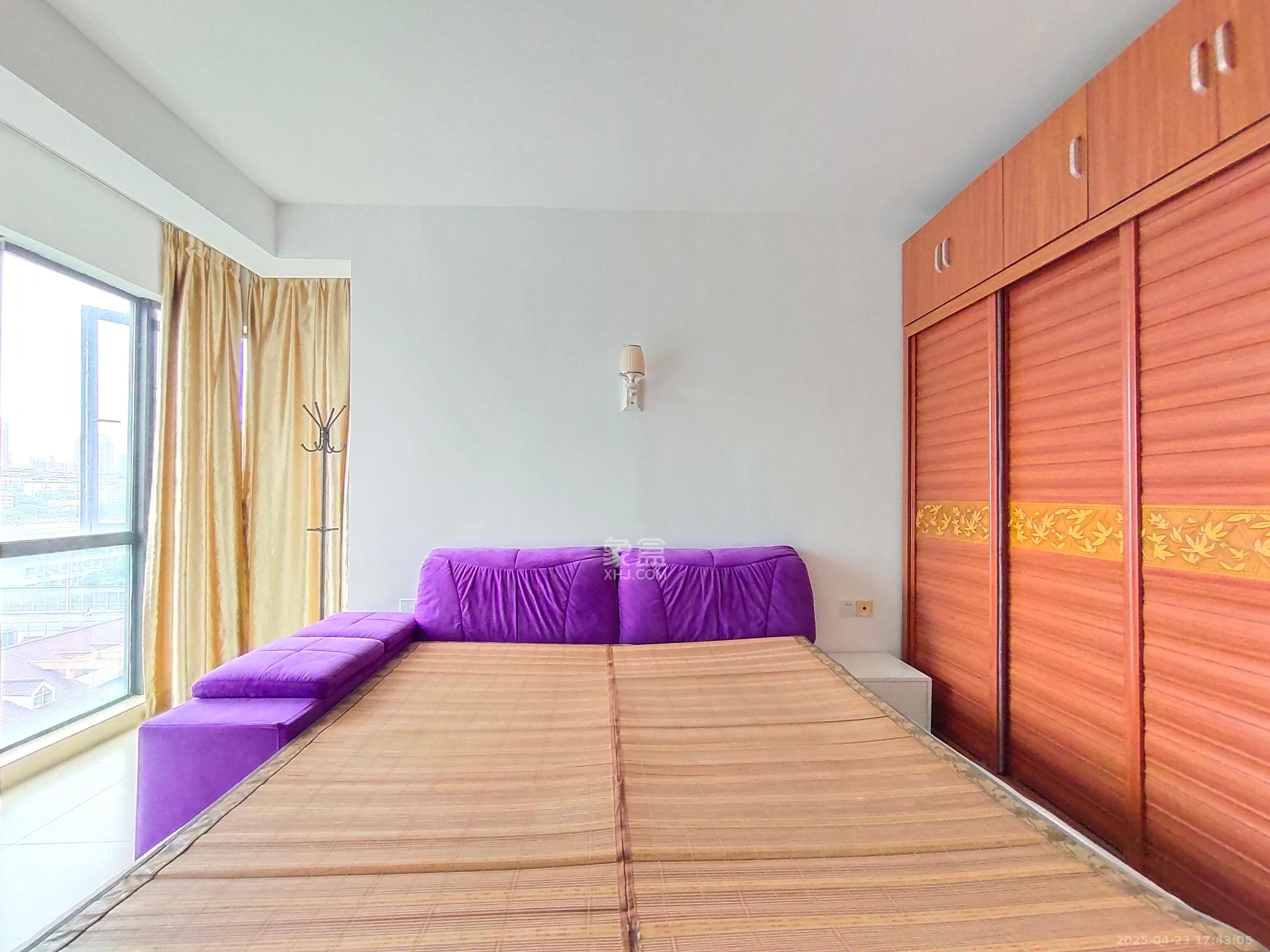 融科东南海 3室2厅1卫 2500.0元/月 融科东南海 3室2厅1卫 2500.0元/月室内图