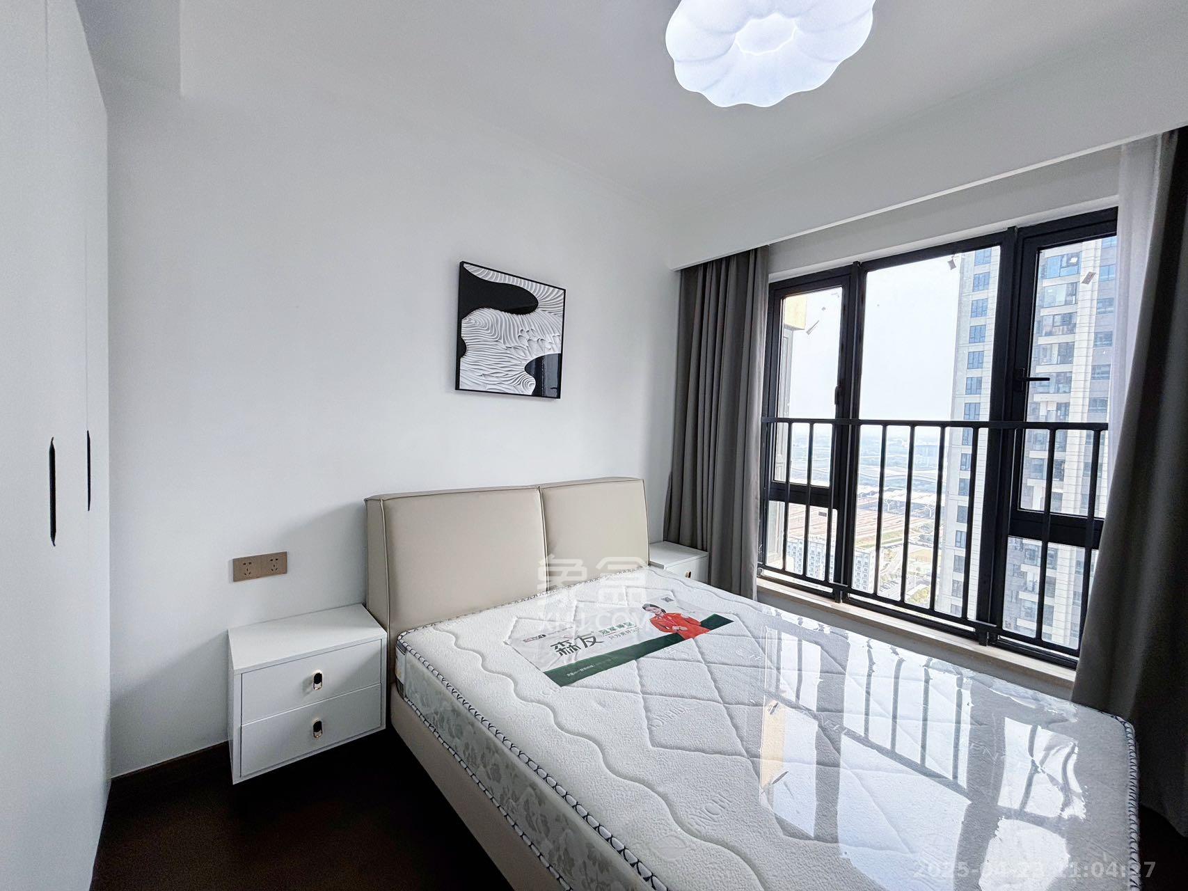 绿地长沙城际空间站(柏仕佳苑) 3室2厅2卫 4300.0元/月 绿地长沙城际空间站(柏仕佳苑) 3室2厅2卫 4300.0元/月室内图