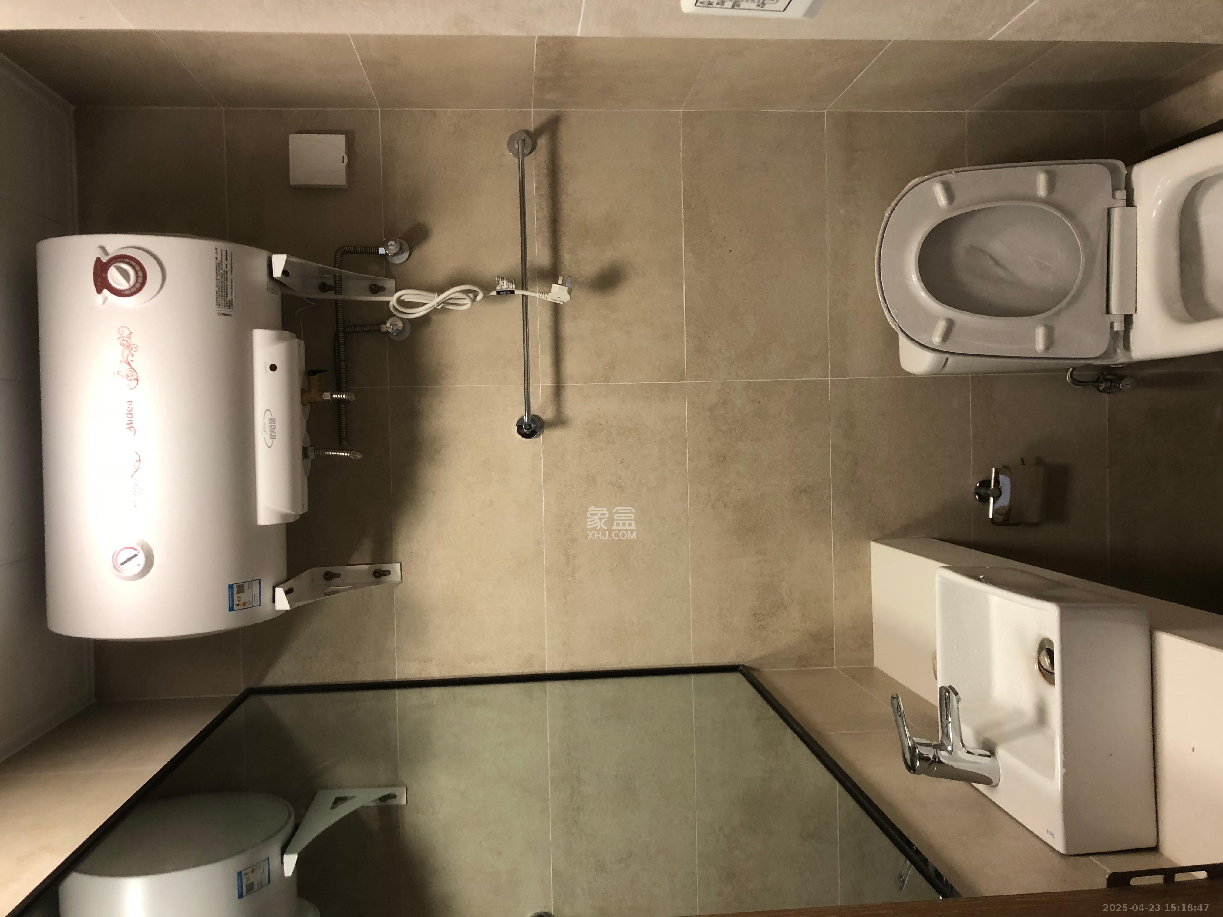 兰亭湾畔 1室1厅1卫 1100.0元/月 兰亭湾畔 1室1厅1卫 1100.0元/月室内图