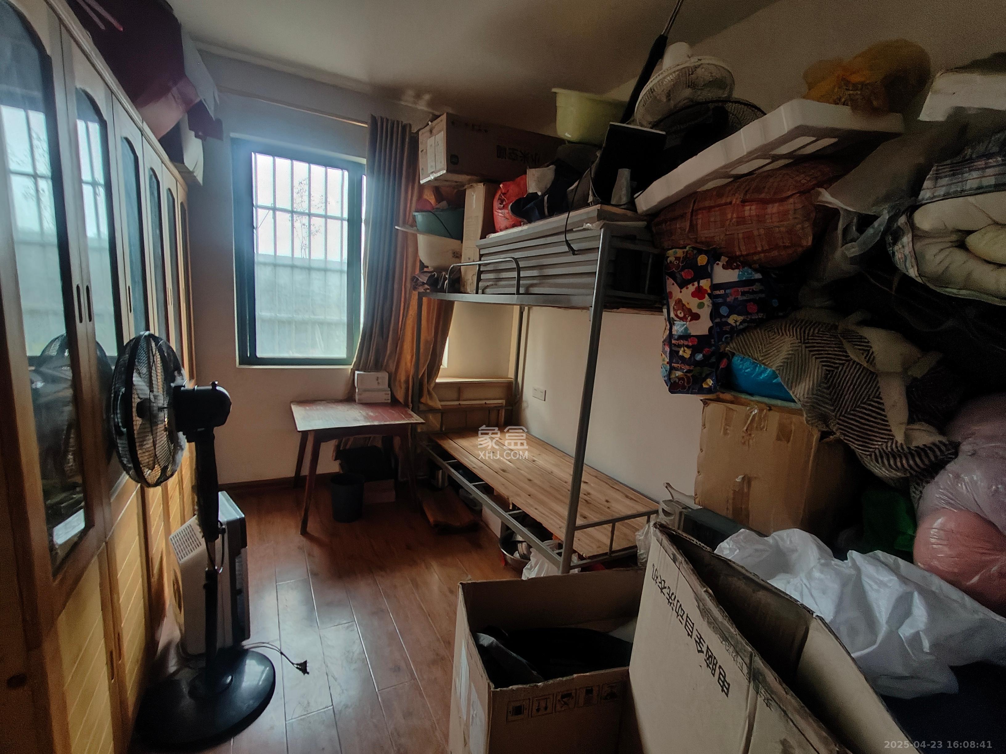 新雅黄金苑 3室2厅1卫 1800.0元/月 新雅黄金苑 3室2厅1卫 1800.0元/月室内图