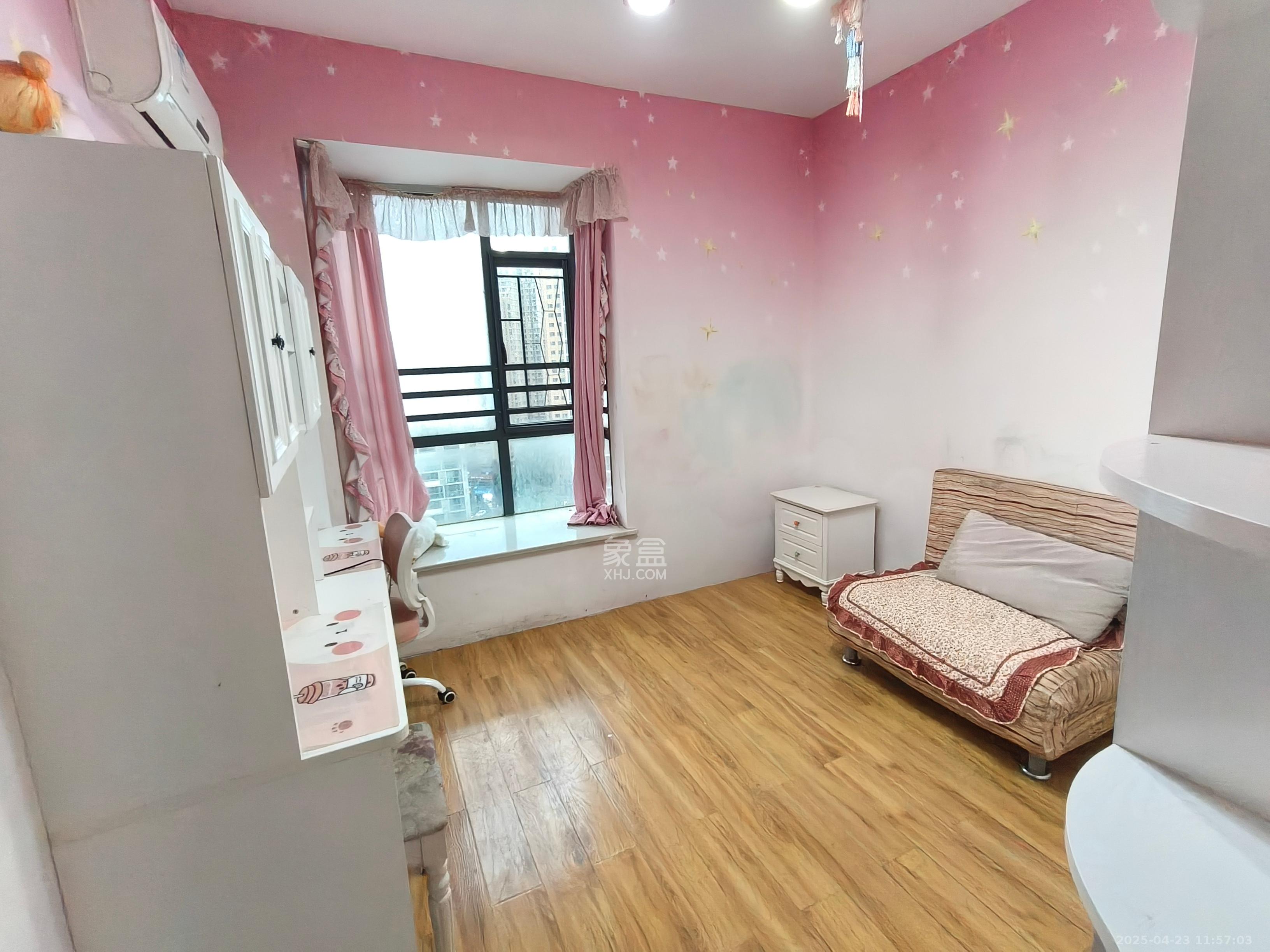 星城映象  4室2厅2卫   2800.00元/月室内图