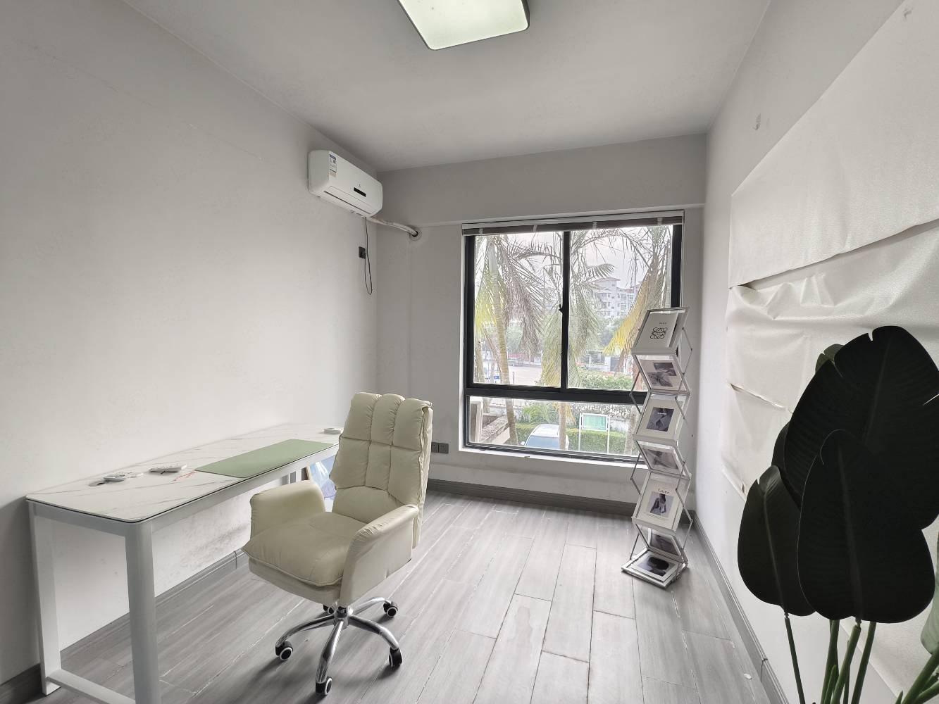 海南大公馆(海岸绿洲) 5室3厅5卫 23000.0元/月 海南大公馆(海岸绿洲) 5室3厅5卫 23000.0元/月室内图