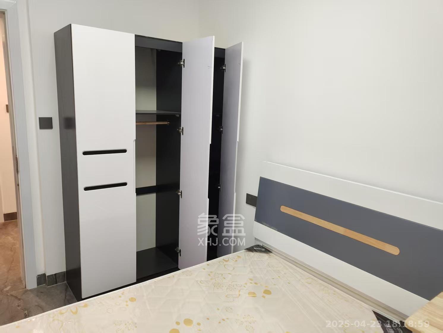 北辰三角洲E7区  3室2厅2卫   4200.00元/月室内图