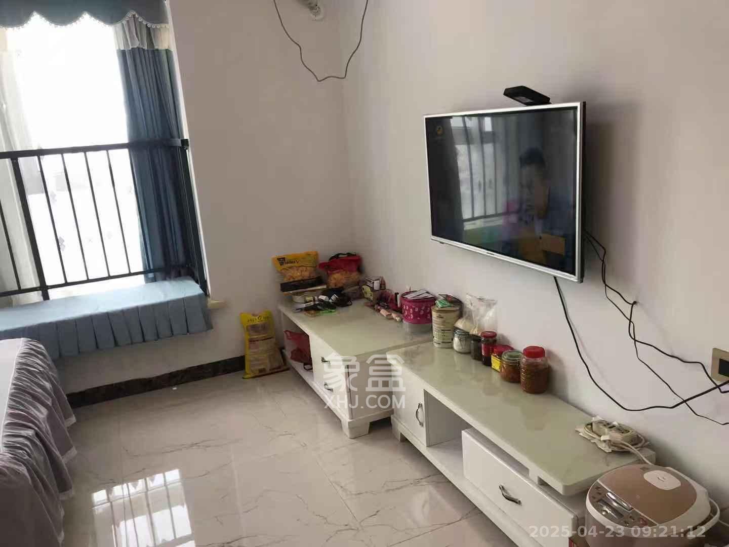 众东国际  1室1厅1卫   2000.00元/月室内图