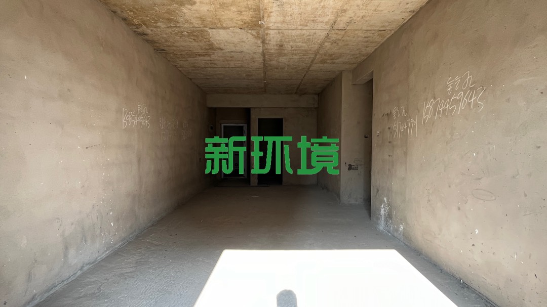 中天鹭鸶湾三期  3室2厅2卫   82.00万客厅