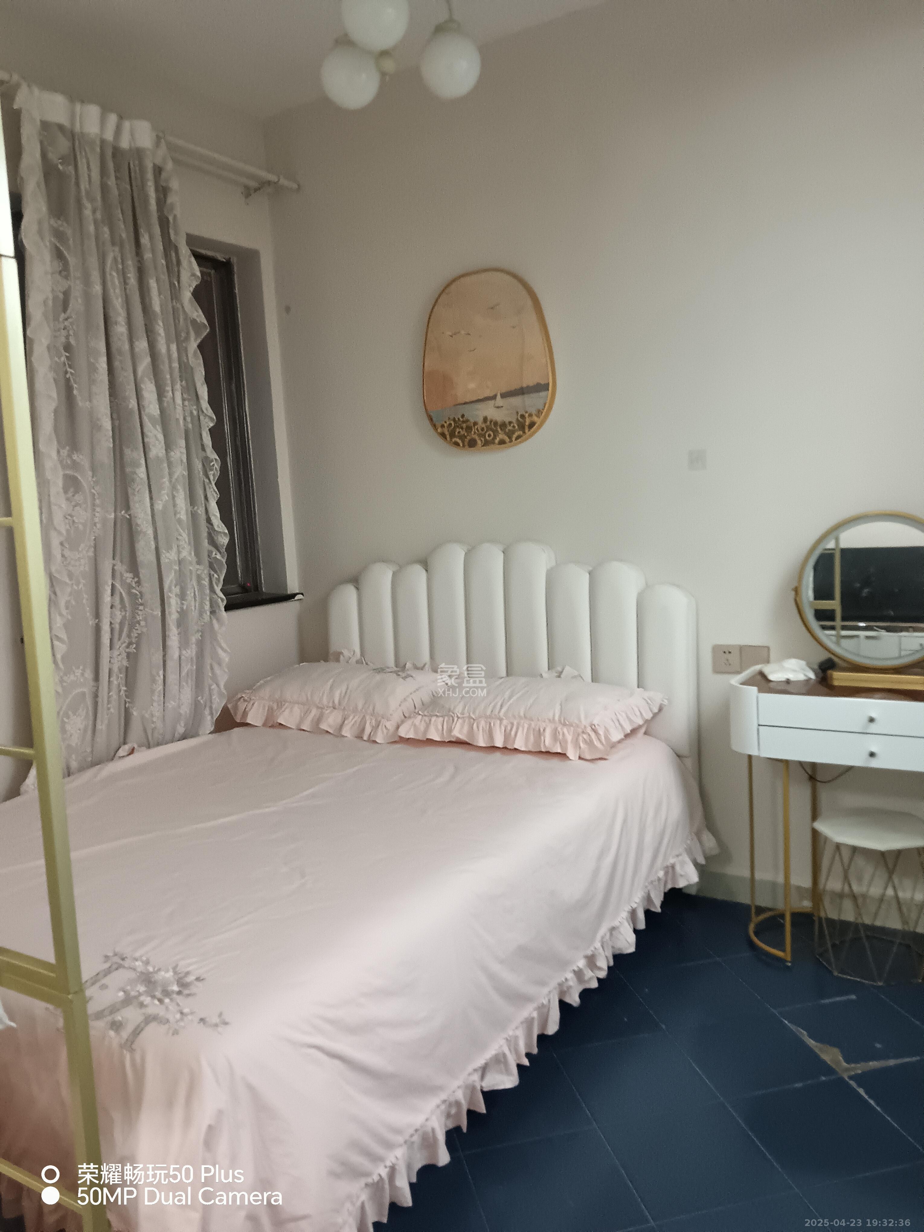 上城星座 1室1厅1卫 2500.0元/月 上城星座 1室1厅1卫 2500.0元/月室内图