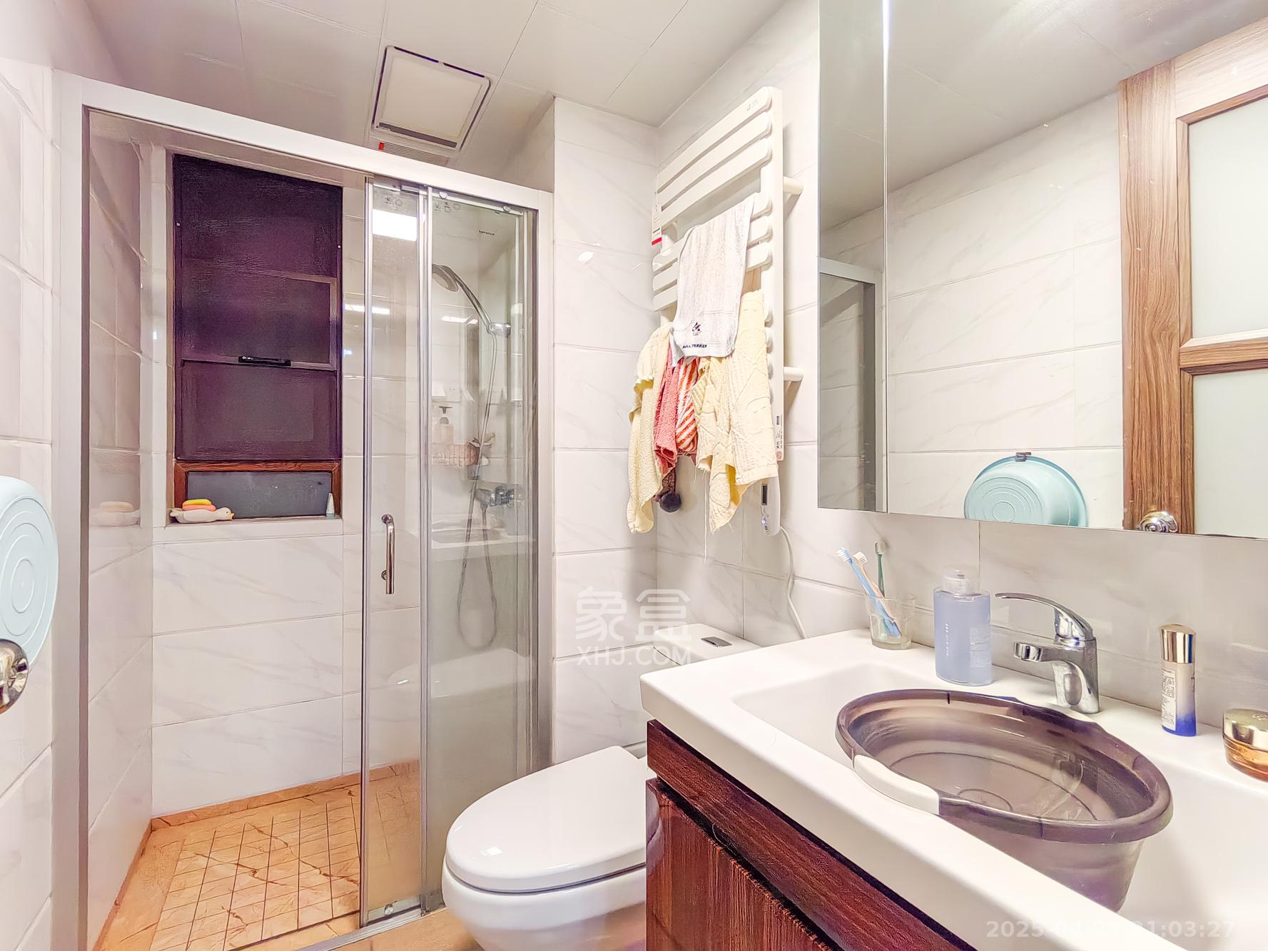 碧桂园翘楚棠 3室2厅1卫 70.0万 碧桂园翘楚棠 3室2厅1卫 70.0万卫生间