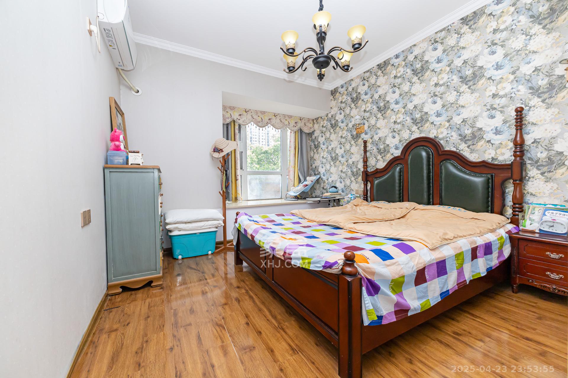 双盈卧龙湾 3室2厅2卫 90.0万 双盈卧龙湾 3室2厅2卫 90.0万卧室