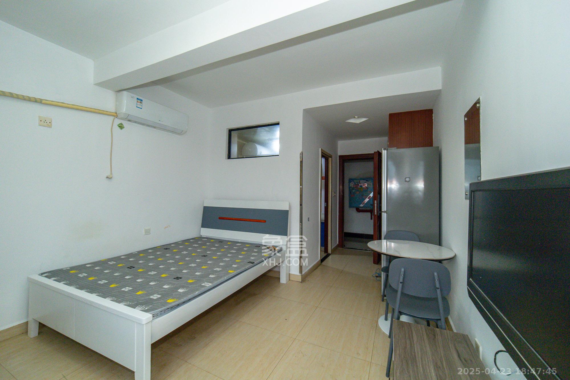 星沙派 1室1厅1卫 12.8万 星沙派 1室1厅1卫 12.8万客厅