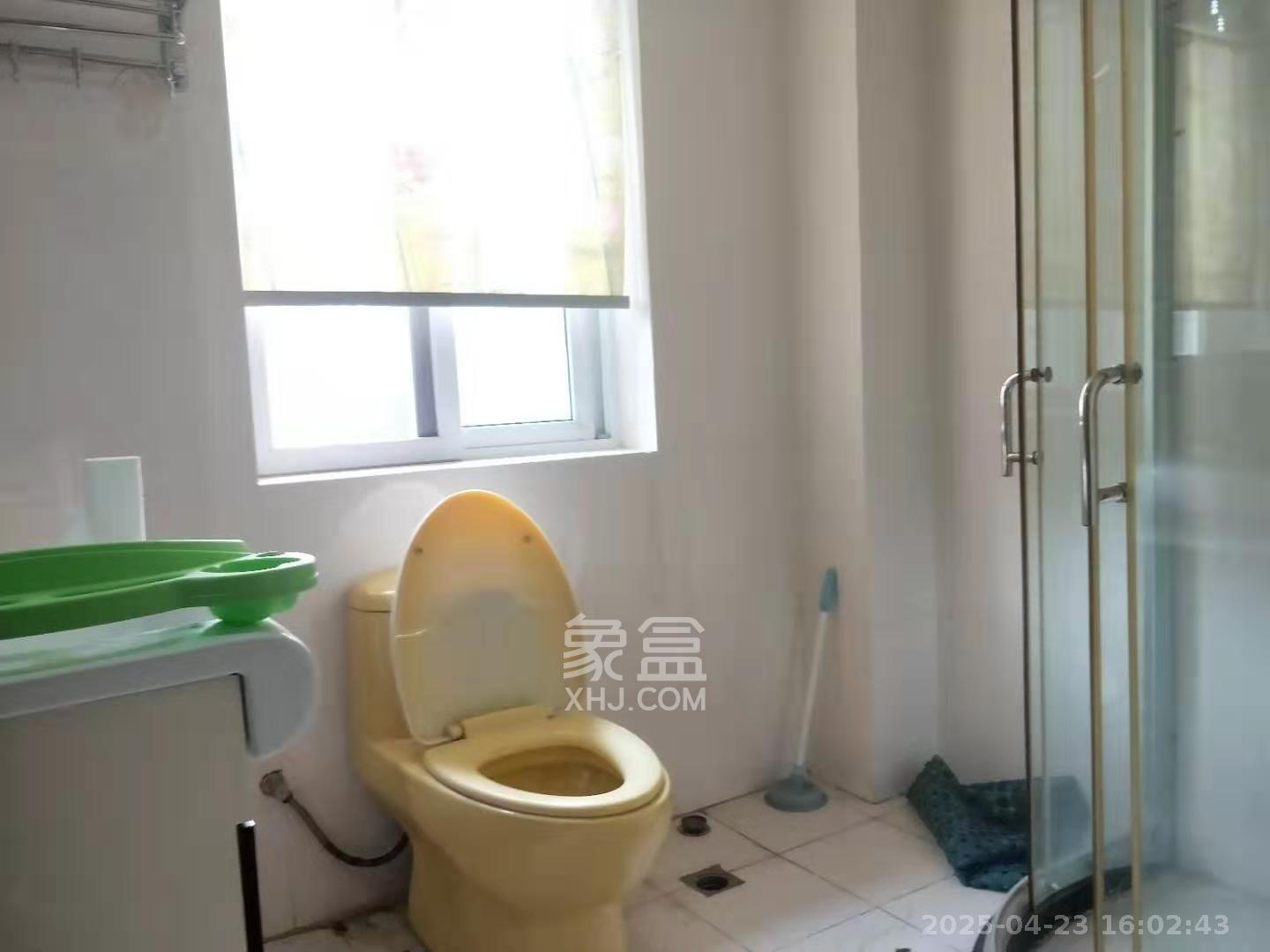 长房西郡  1室2厅2卫   2600.00元/月室内图