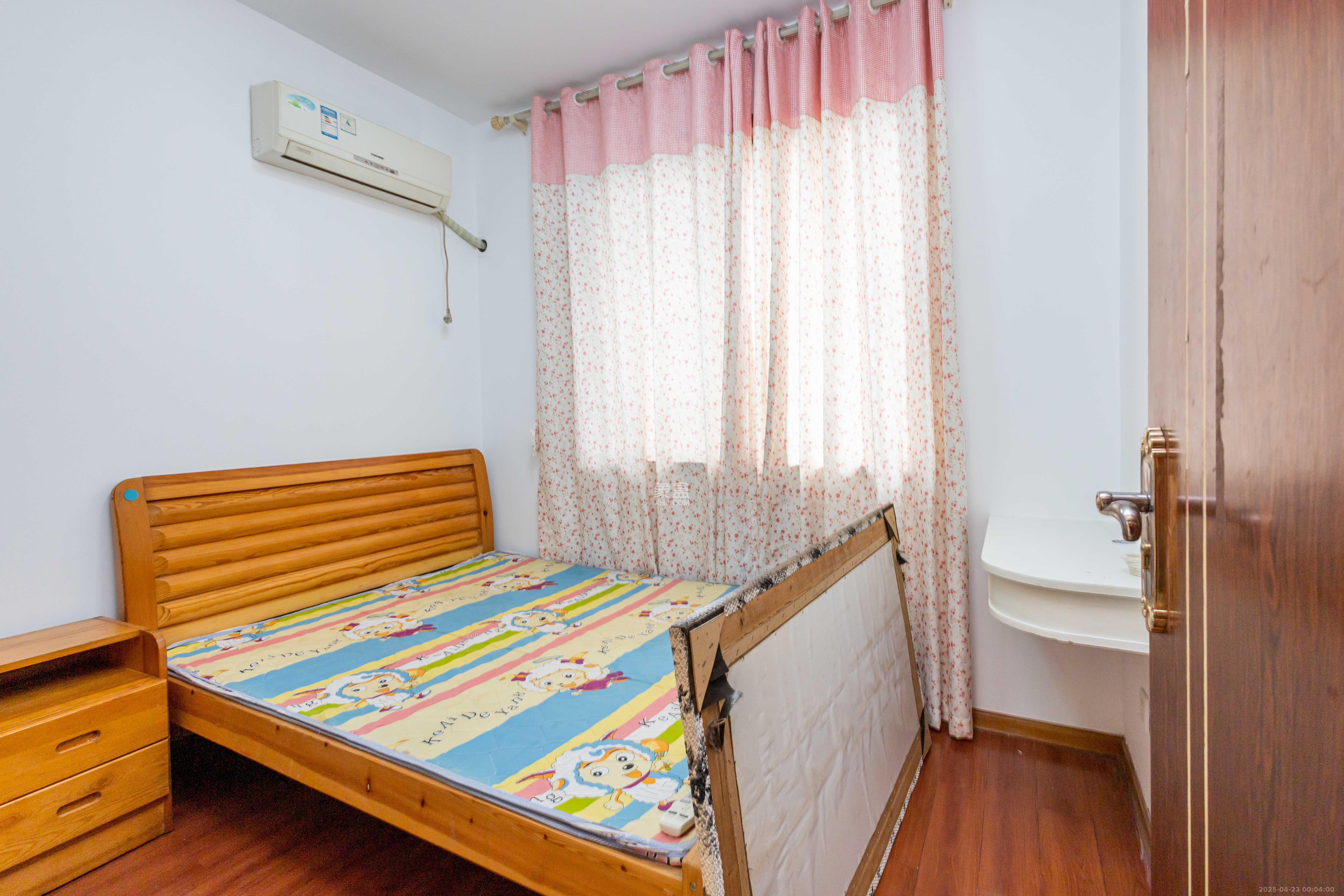 东业苹果社区 3室2厅1卫 50.8万 东业苹果社区 3室2厅1卫 50.8万卧室