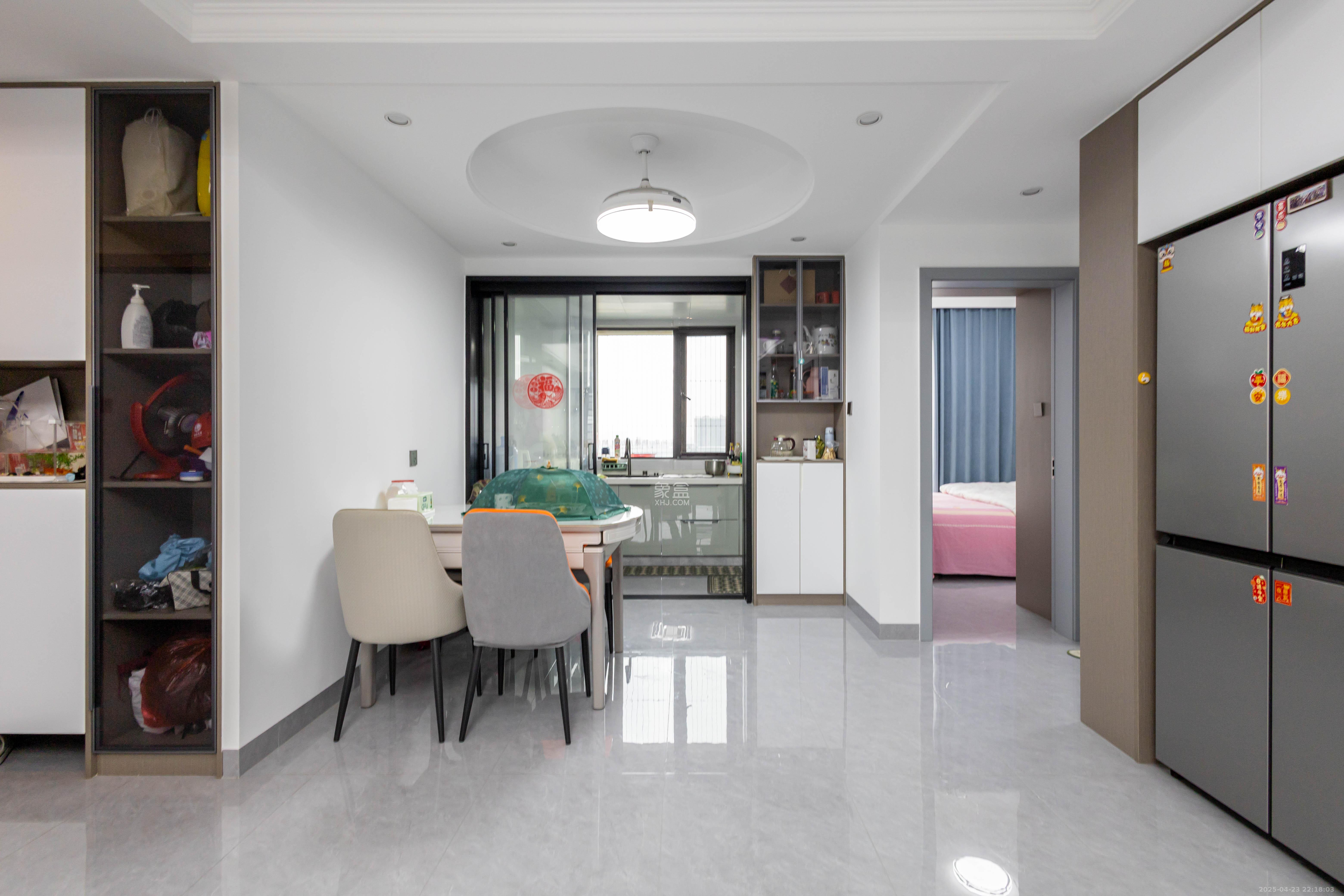 新城恒伟汇隽风华 3室1厅2卫 88.0万 新城恒伟汇隽风华 3室1厅2卫 88.0万客厅