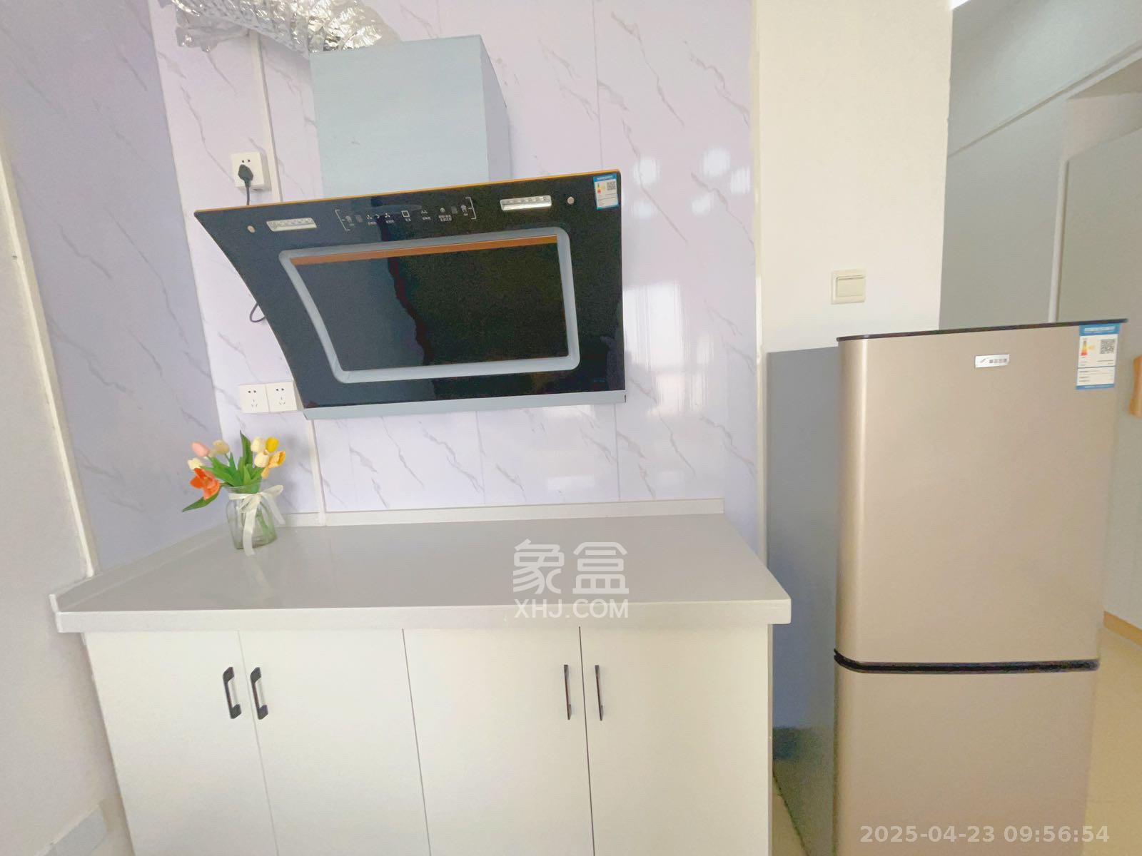 锦华时代 1室0厅0卫 1800.0元/月 锦华时代 1室0厅0卫 1800.0元/月室内图