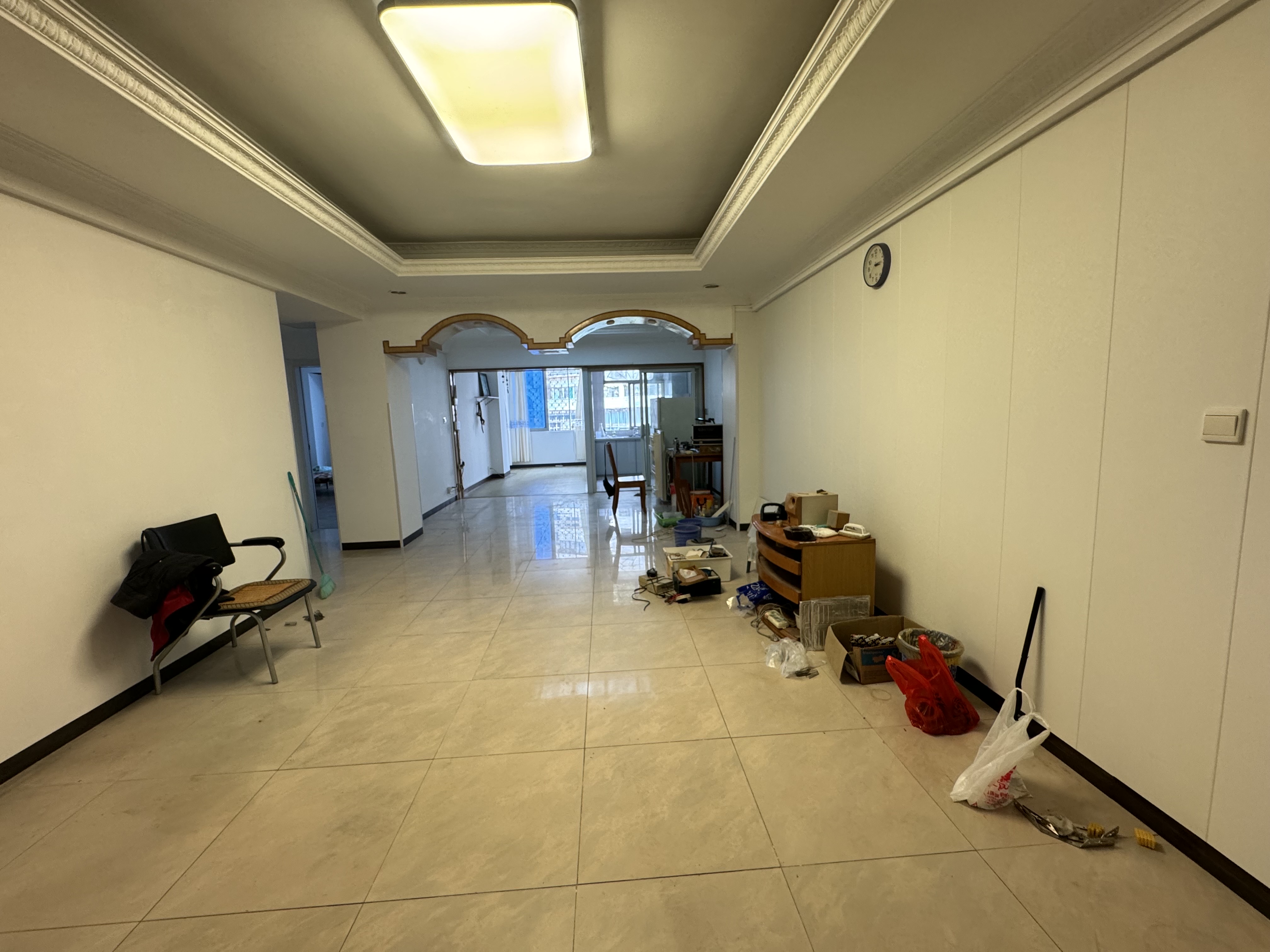 富虹大厦  3室2厅1卫   2800.00元/月
