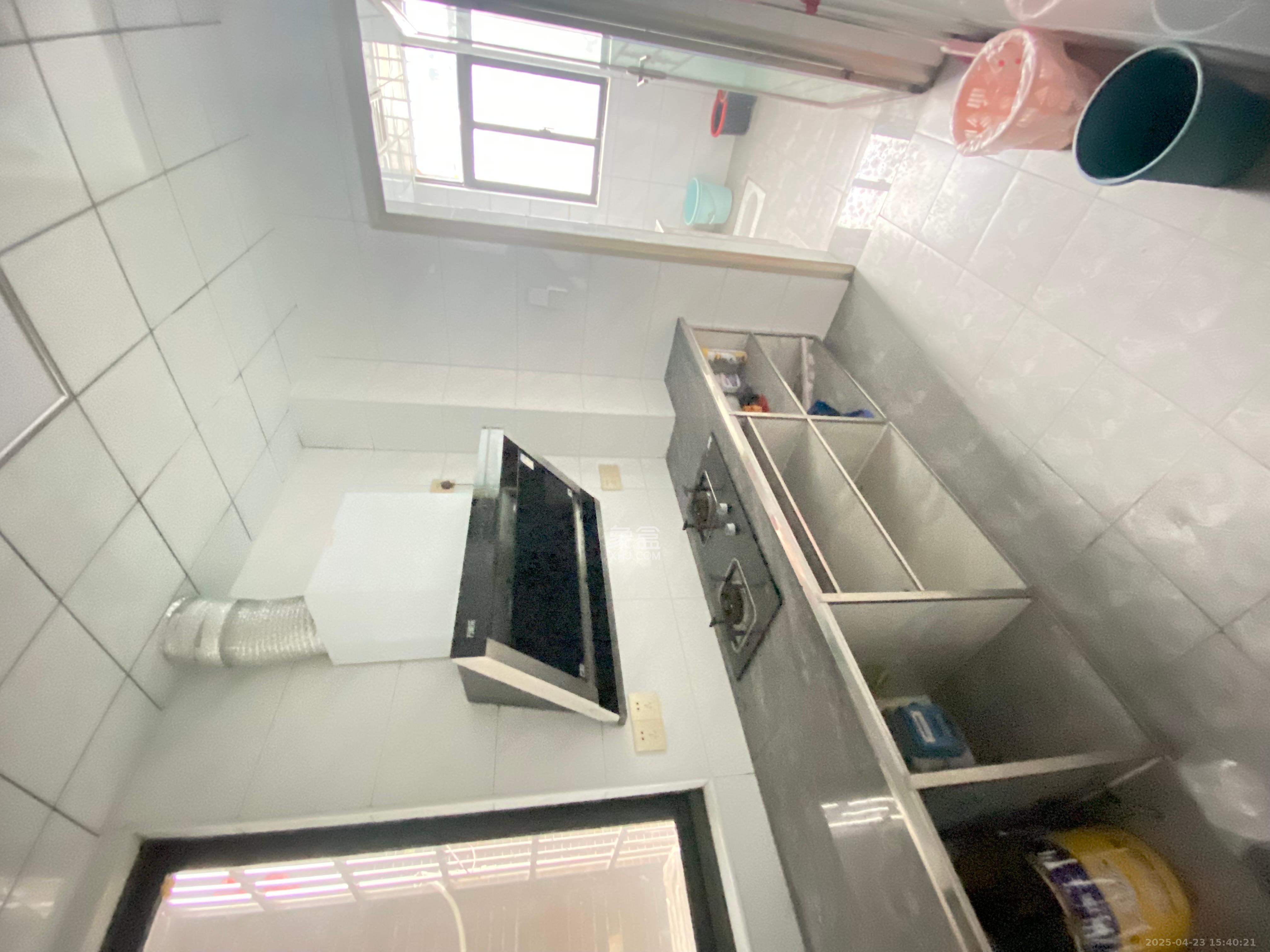 学府雅苑 3室2厅2卫 1150.0元/月 学府雅苑 3室2厅2卫 1150.0元/月室内图