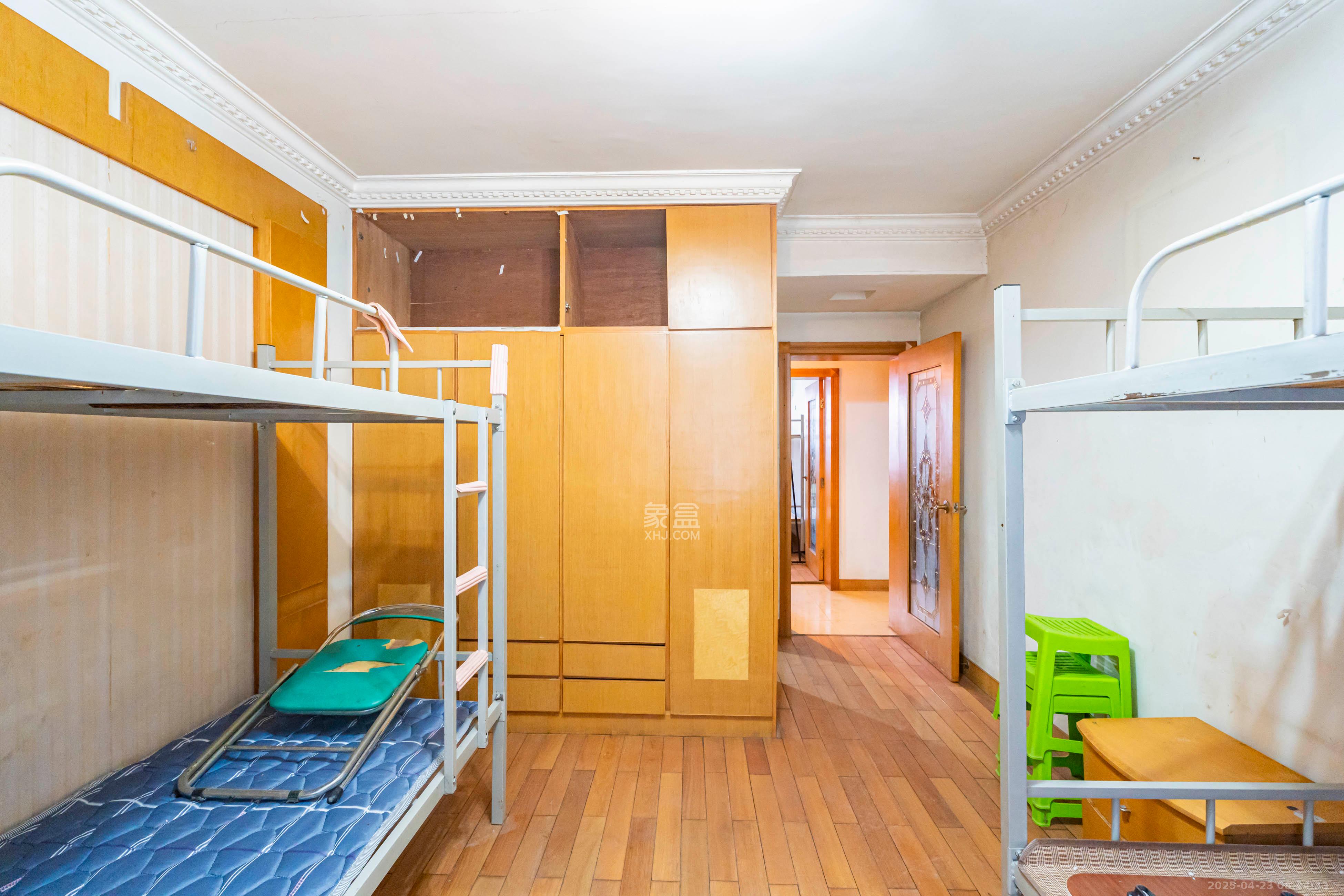 兴汉门公寓 3室2厅2卫 3400.0元/月 兴汉门公寓 3室2厅2卫 3400.0元/月室内图