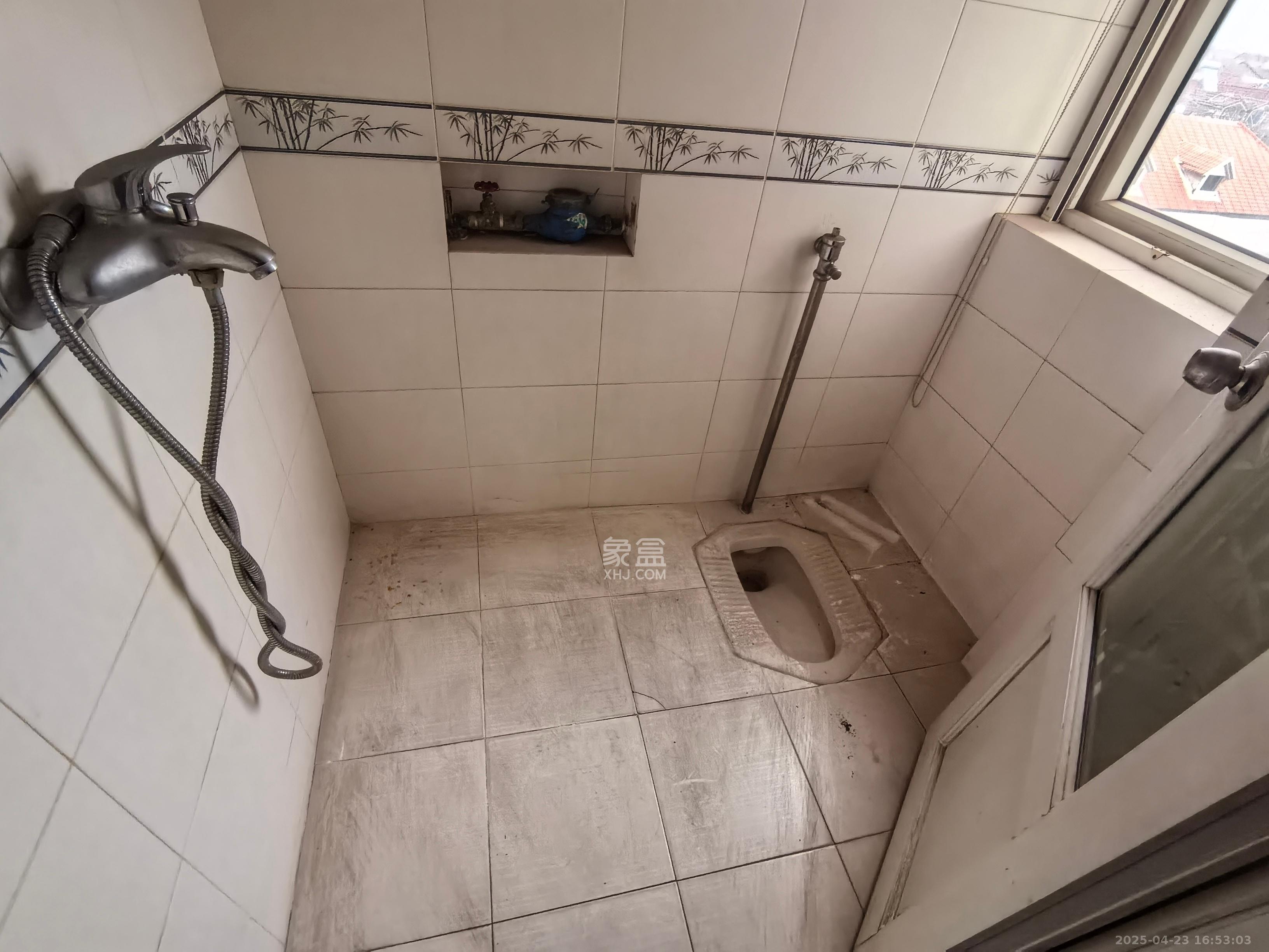 天心丽城 4室2厅1卫 2700.0元/月 天心丽城 4室2厅1卫 2700.0元/月室内图