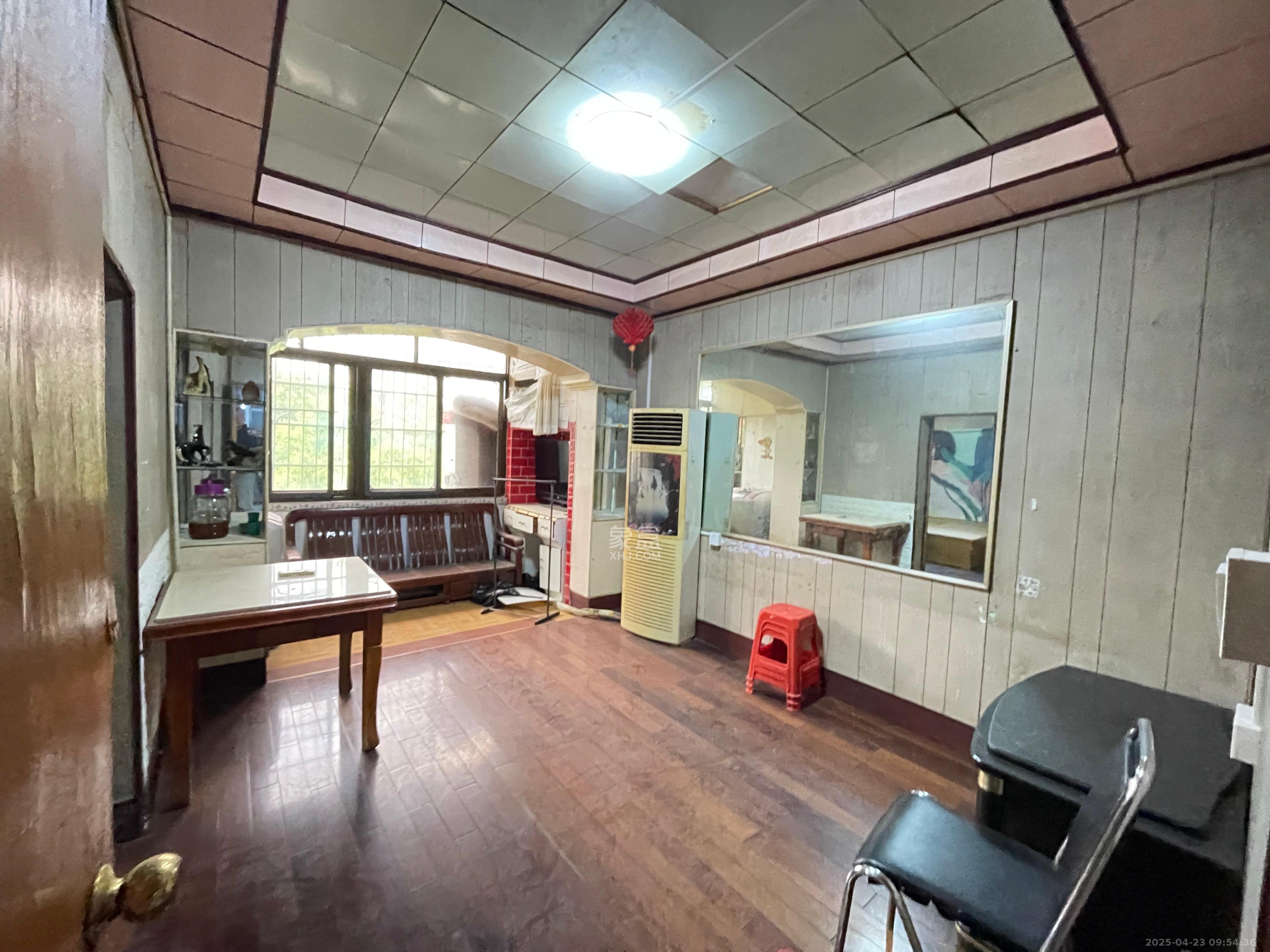 狮子山二片 2室1厅1卫 1200.0元/月 狮子山二片 2室1厅1卫 1200.0元/月室内图