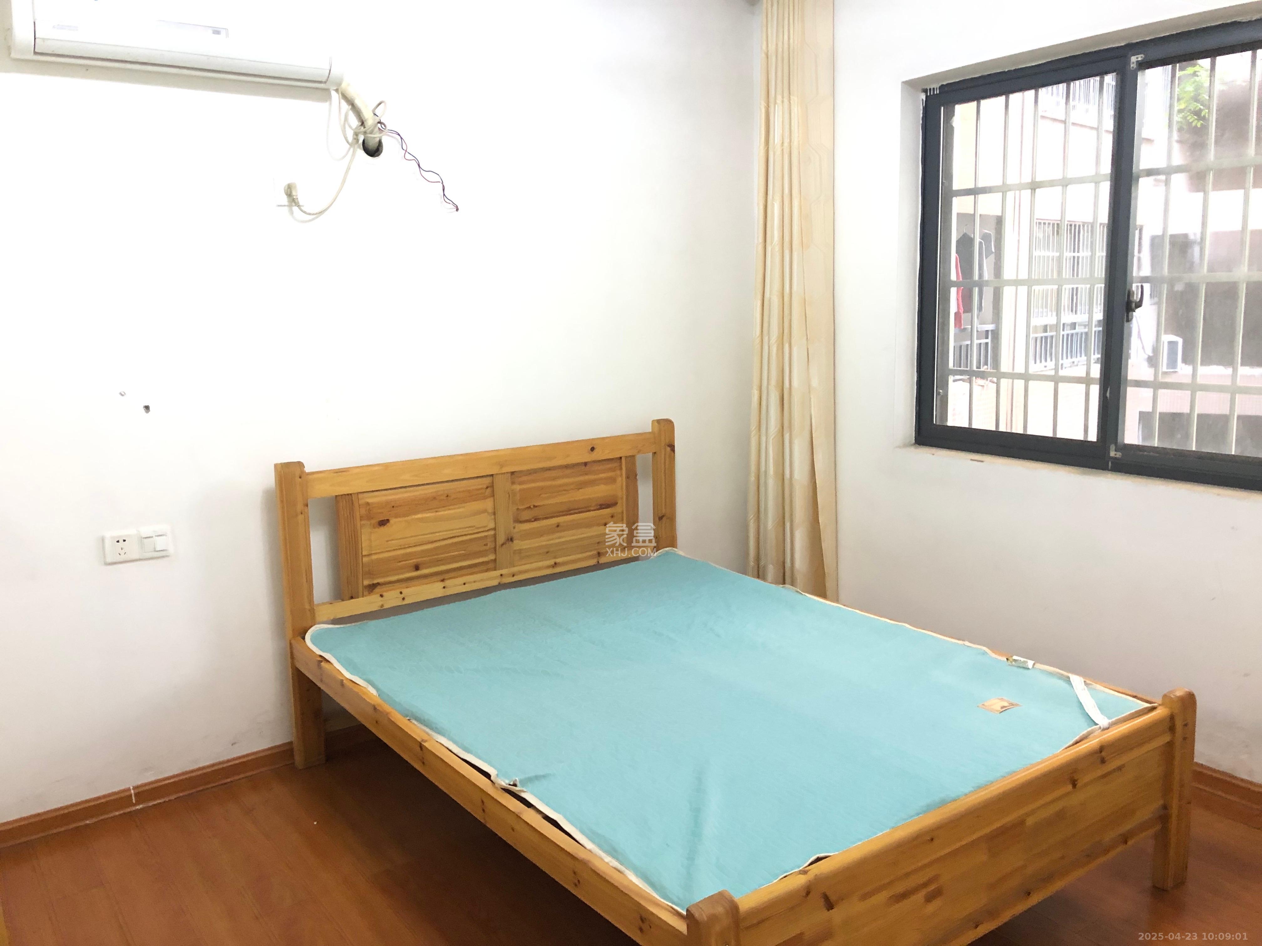 上峰苑（兰亭玥岛）  2室2厅1卫   2400.00元/月室内图