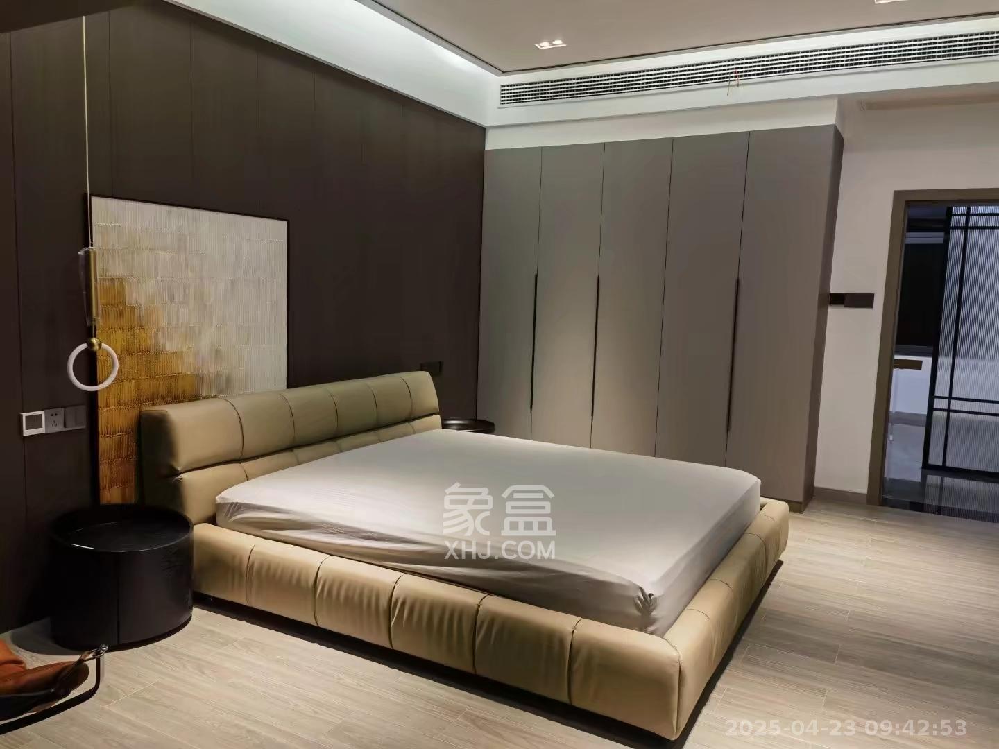 星湖湾二期洋房 4室3厅1卫 12000.0元/月 星湖湾二期洋房 4室3厅1卫 12000.0元/月室内图