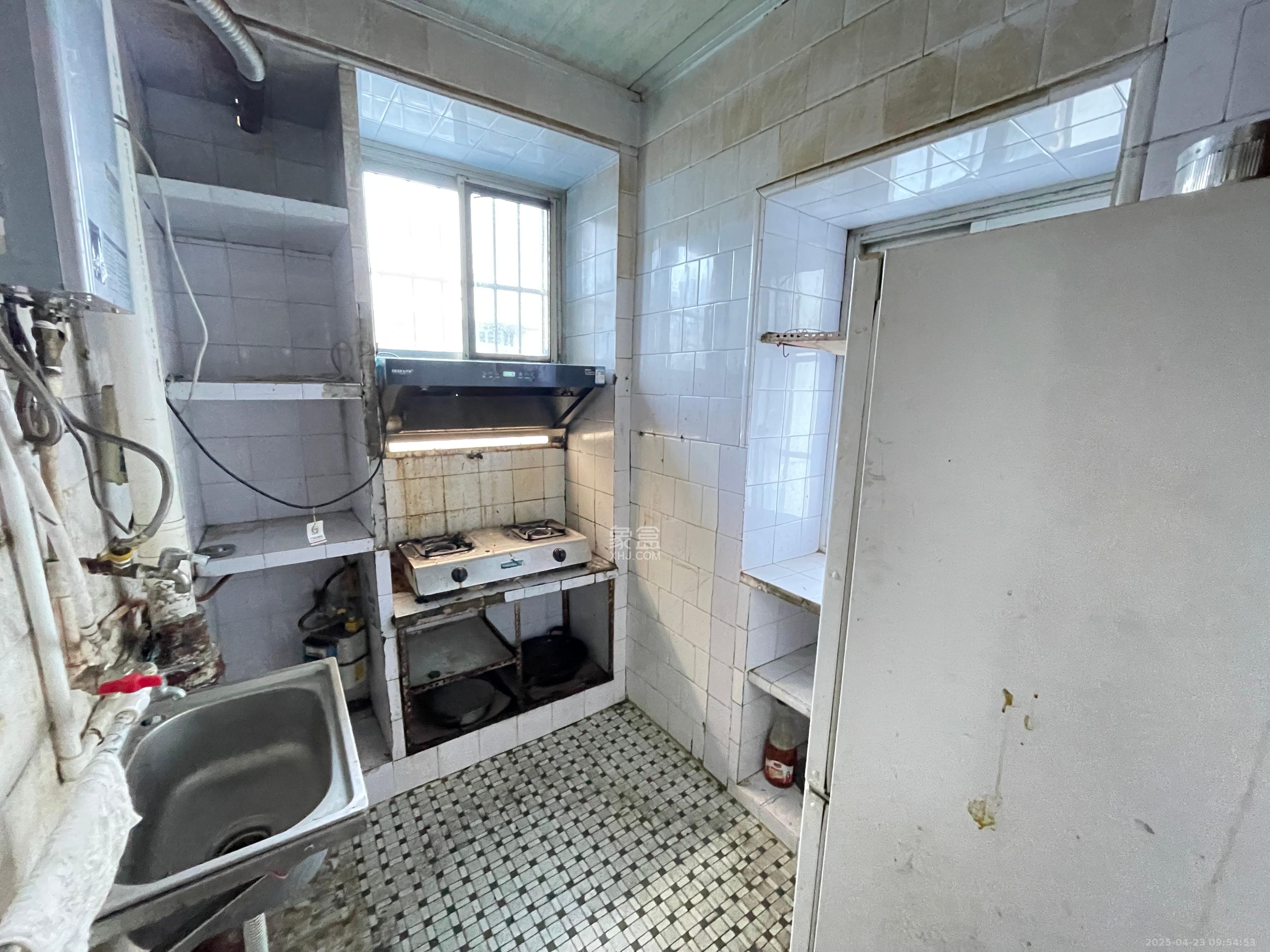 狮子山二片 2室1厅1卫 1200.0元/月 狮子山二片 2室1厅1卫 1200.0元/月室内图