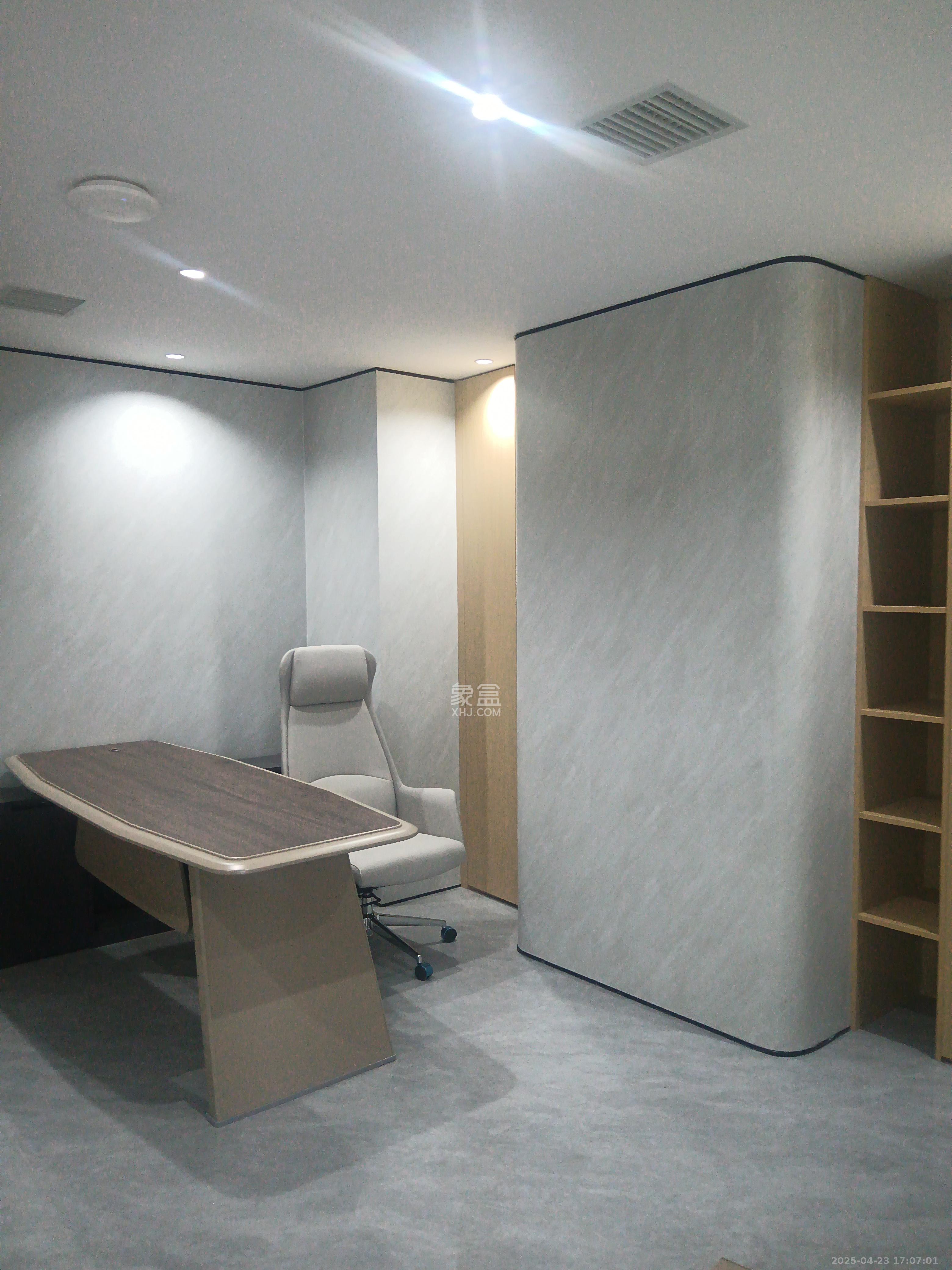 中建嘉和城  1室1厅1卫   2500.00元/月室内图