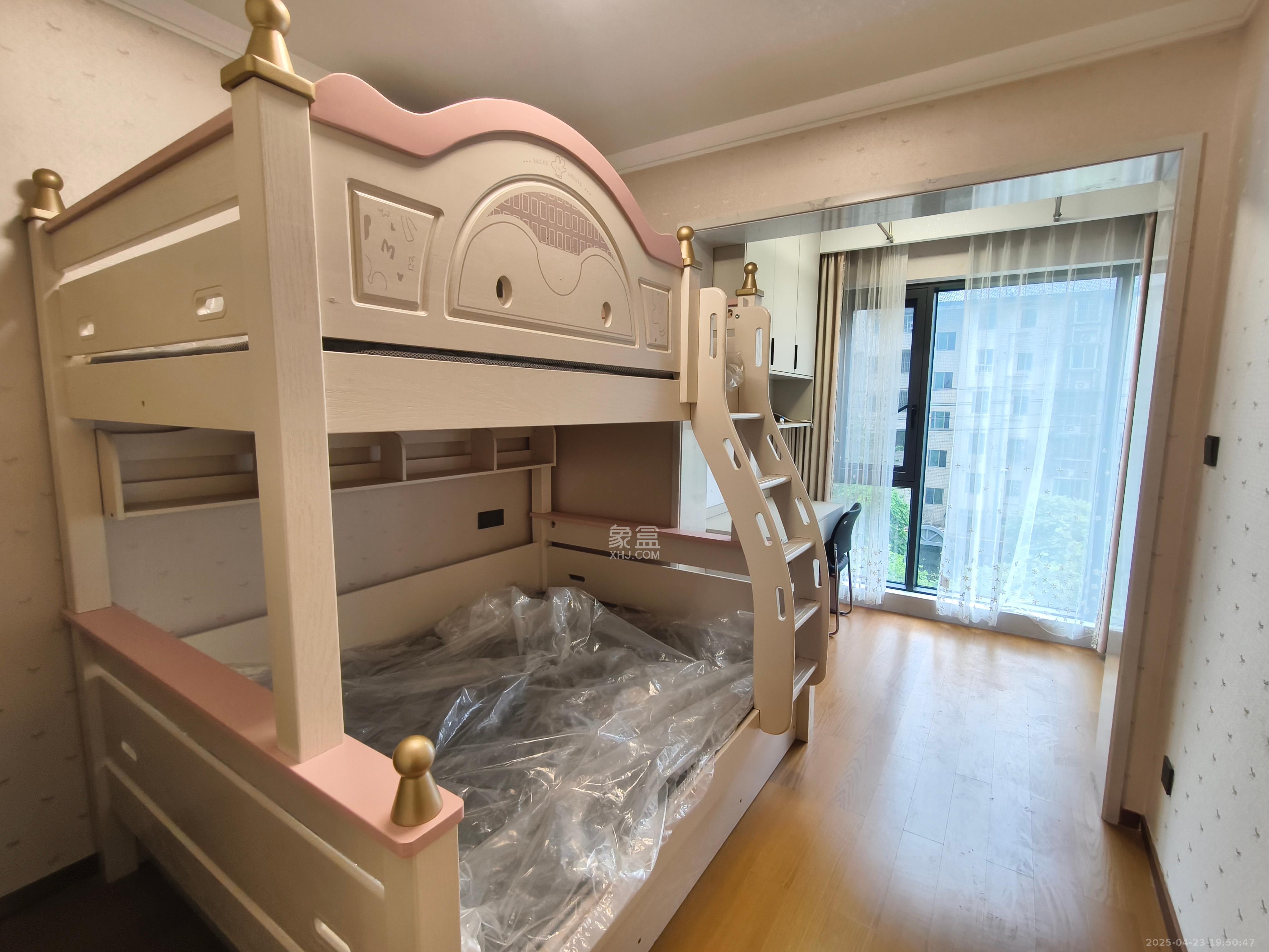 旭辉雨花郡  3室2厅2卫    4600.0元/月室内图