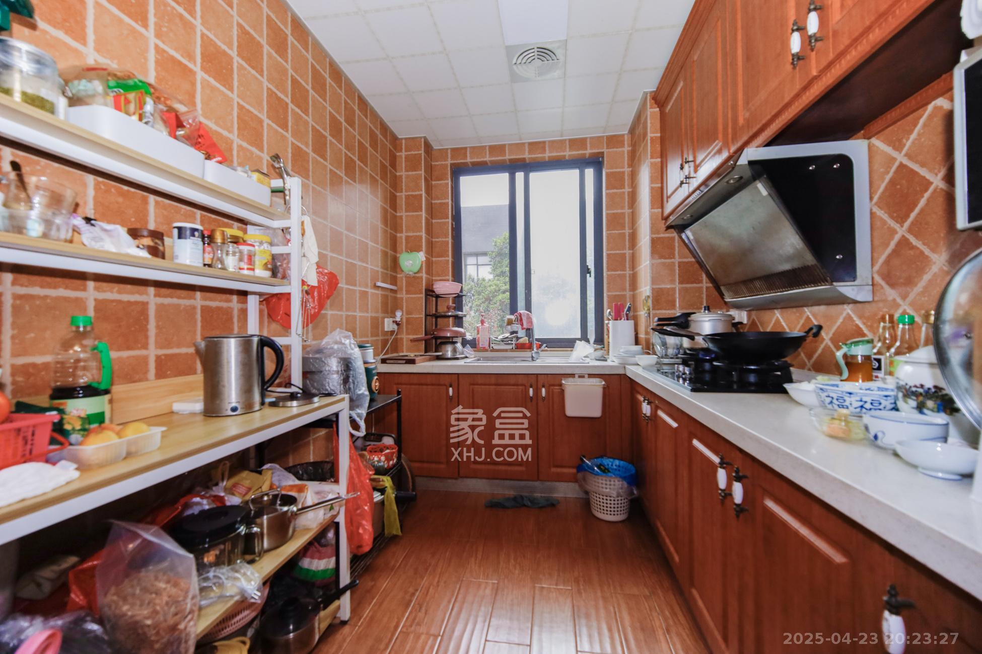 城南故事家园  4室2厅1卫    98.0万厨房