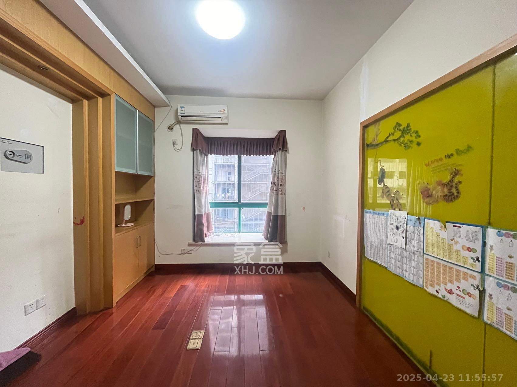 明城公寓 4室2厅2卫 2800.0元/月 明城公寓 4室2厅2卫 2800.0元/月室内图