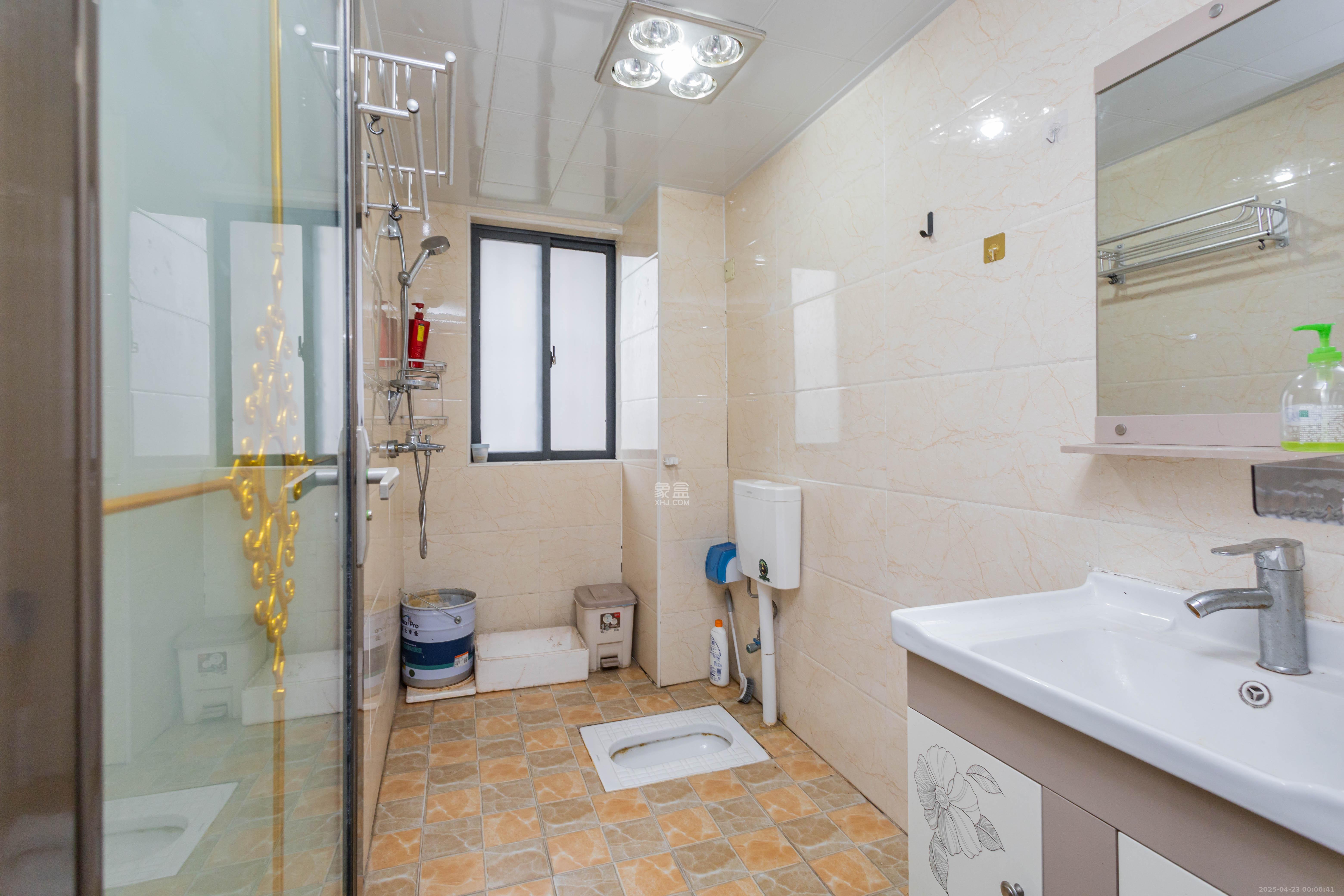 高林仕家 3室2厅2卫 81.88万 高林仕家 3室2厅2卫 81.88万卫生间