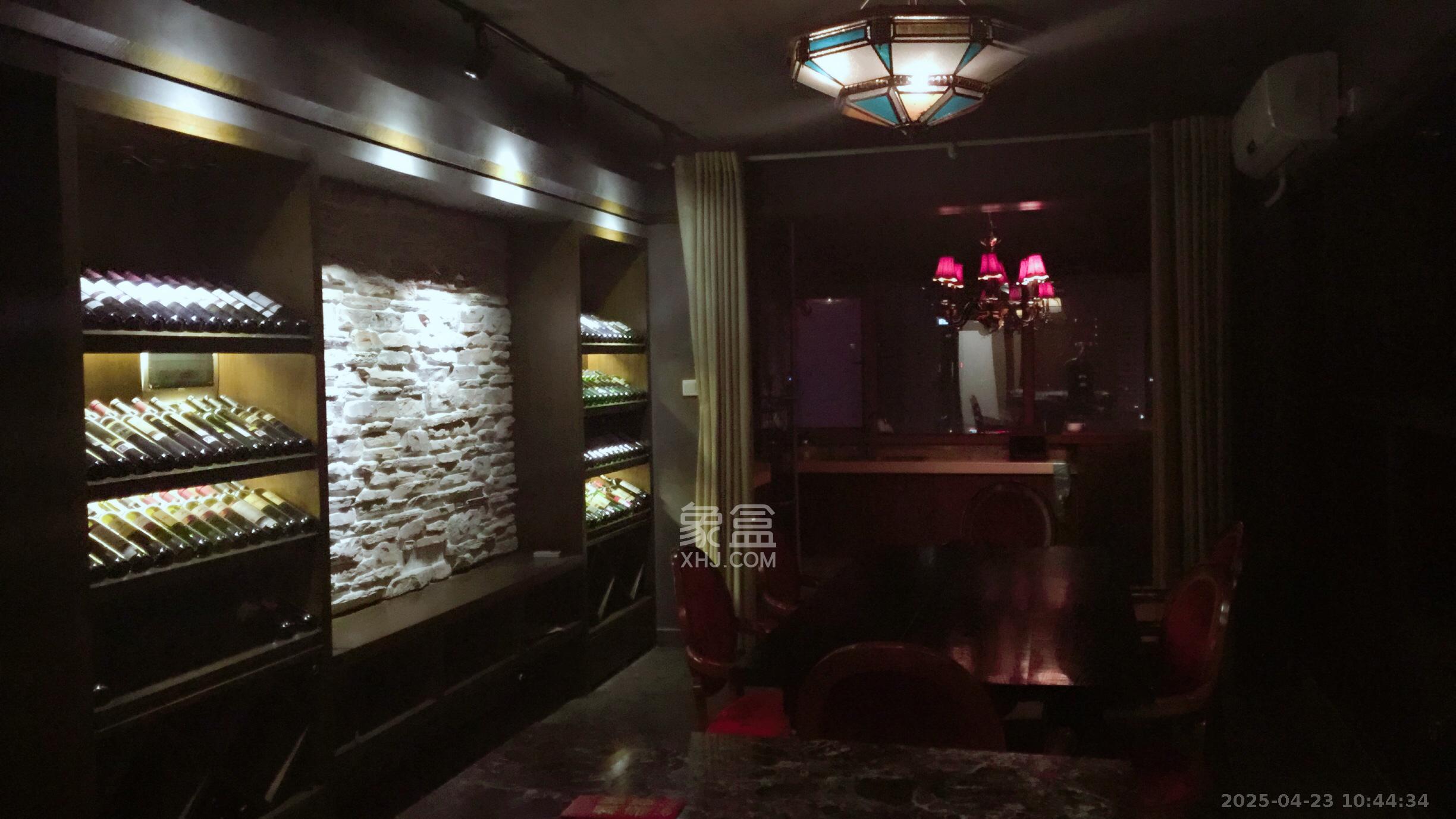 嘉盛国际广场 1室1厅1卫 3280.0元/月 嘉盛国际广场 1室1厅1卫 3280.0元/月室内图