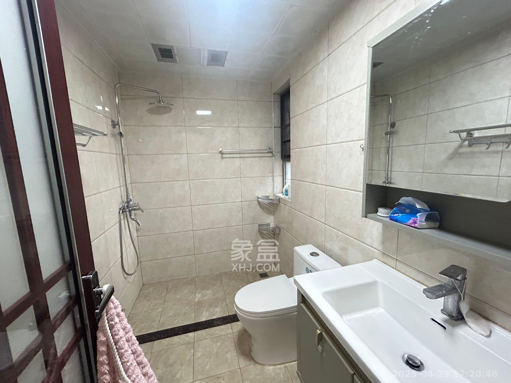 怡海星城 3室2厅2卫 2880.0元/月 怡海星城 3室2厅2卫 2880.0元/月室内图