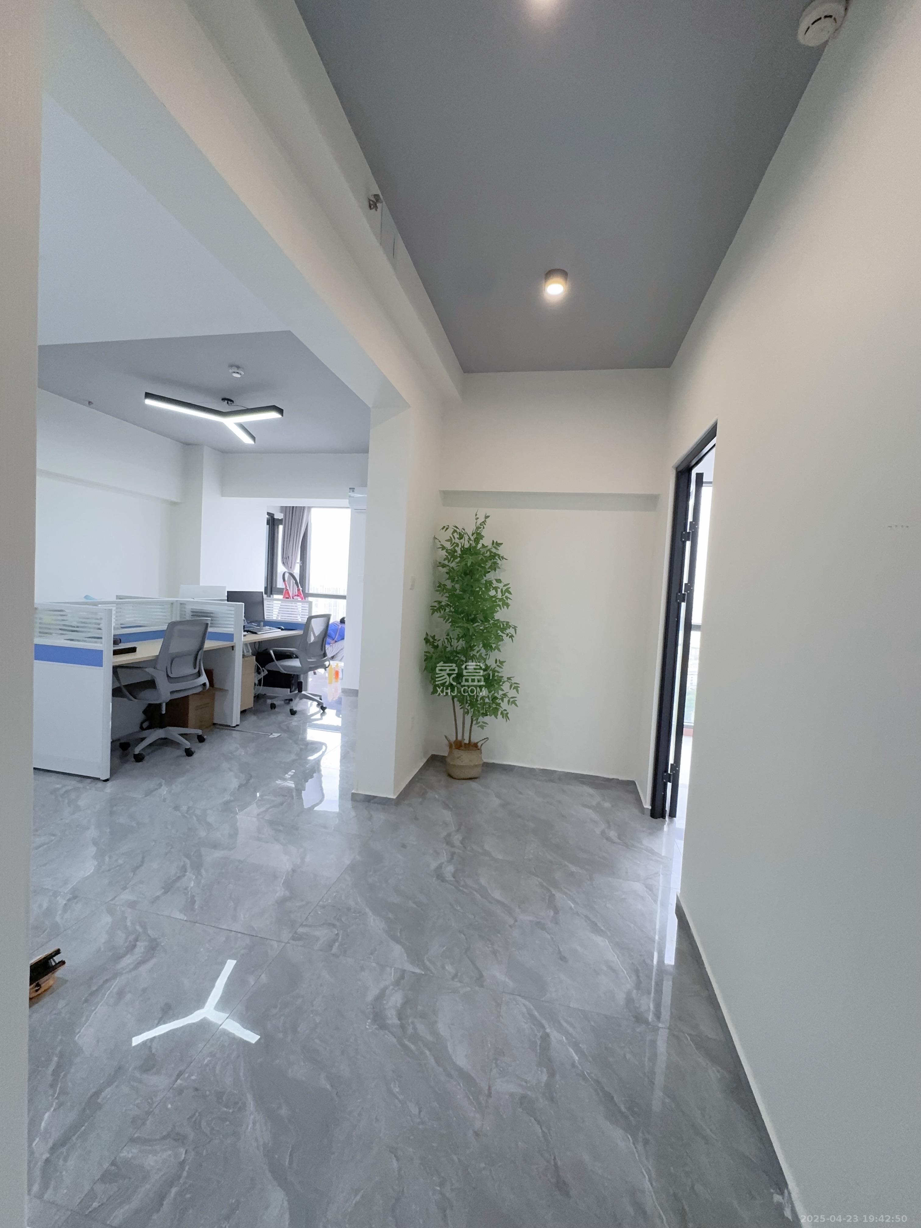 中云公寓  1室0厅2卫   6000.00元/月