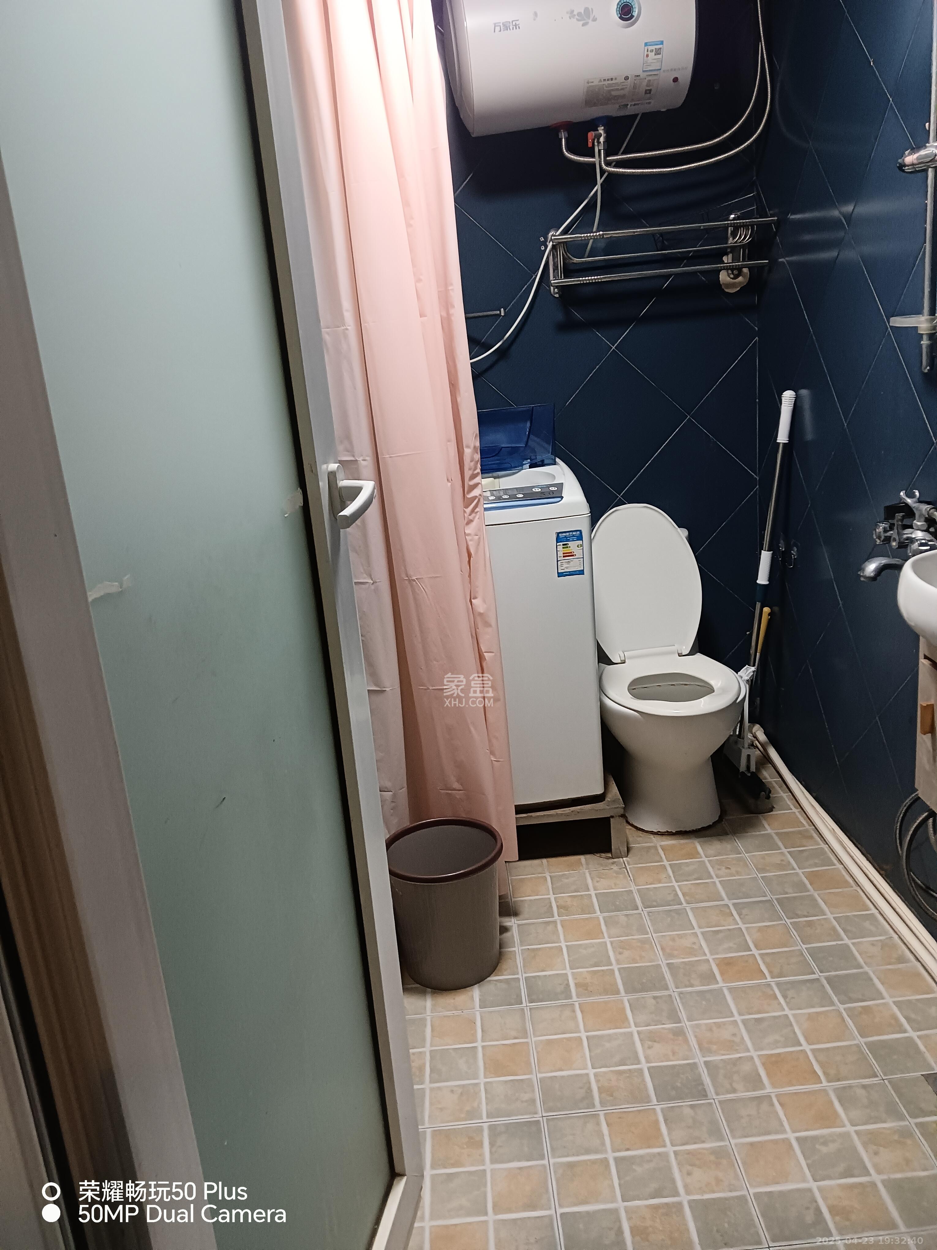 上城星座 1室1厅1卫 2500.0元/月 上城星座 1室1厅1卫 2500.0元/月室内图