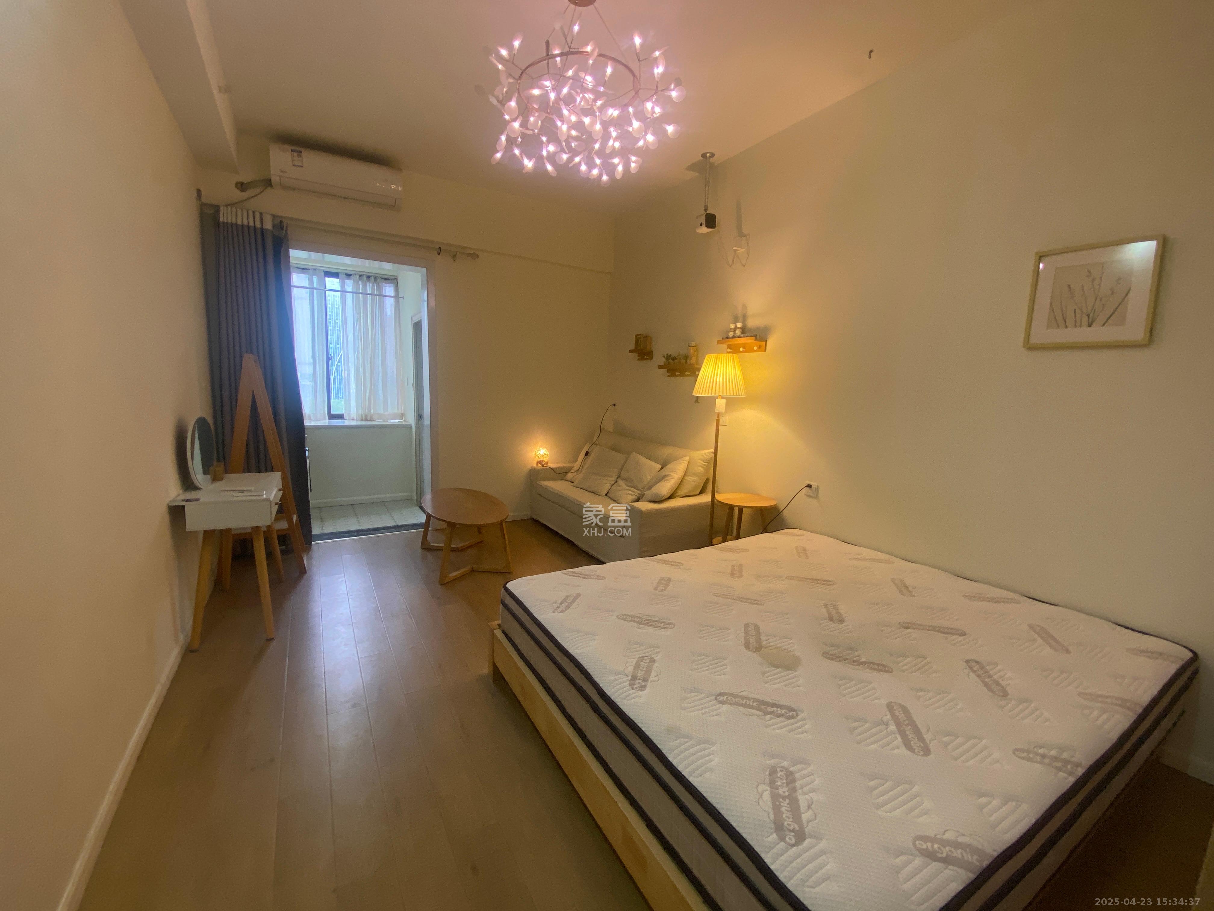 国泰九龙湾 1室1厅1卫 1300.0元/月 国泰九龙湾 1室1厅1卫 1300.0元/月室内图