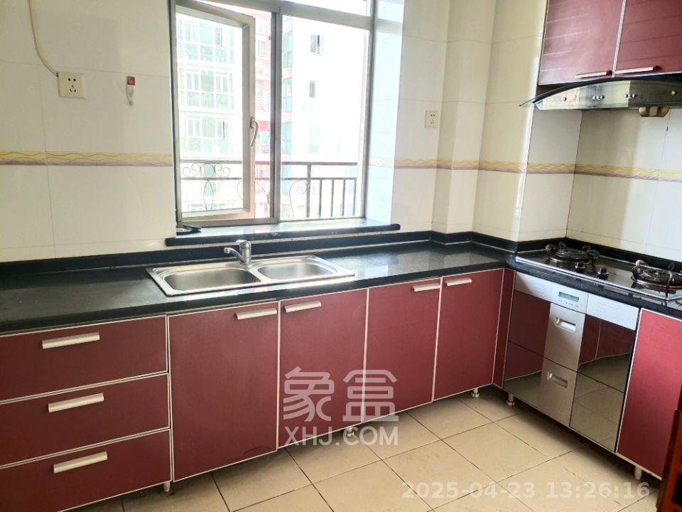 桐荫里社区  5室2厅2卫   5000.00元/月室内图