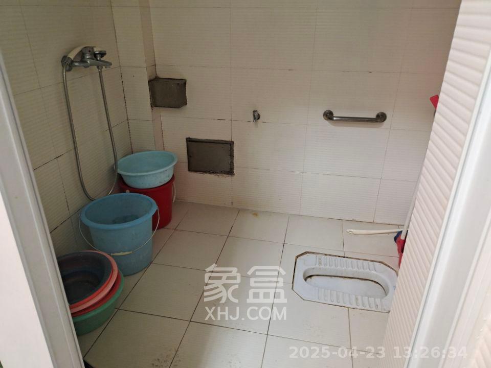 桐荫里社区  5室2厅2卫   5000.00元/月室内图