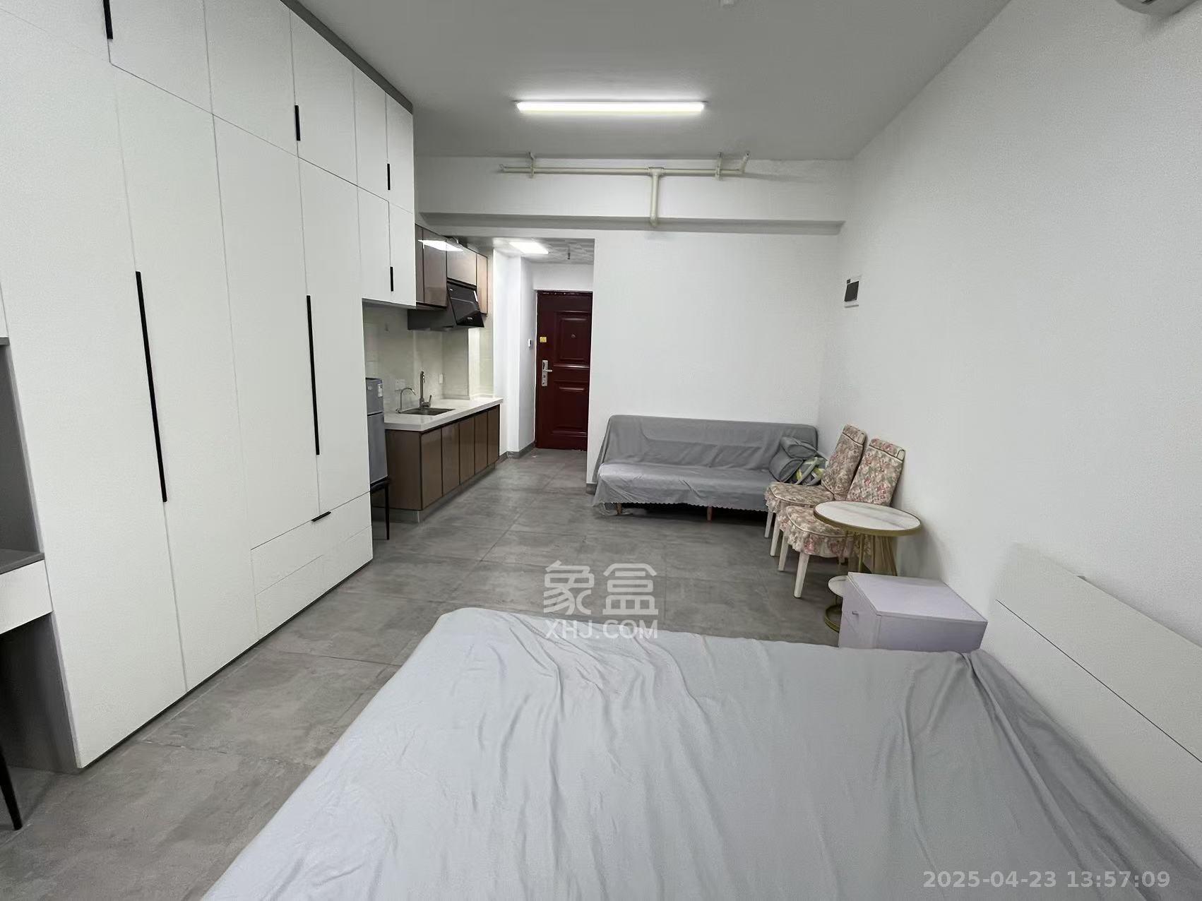 五峰国际  1室1厅1卫   1400.00元/月室内图