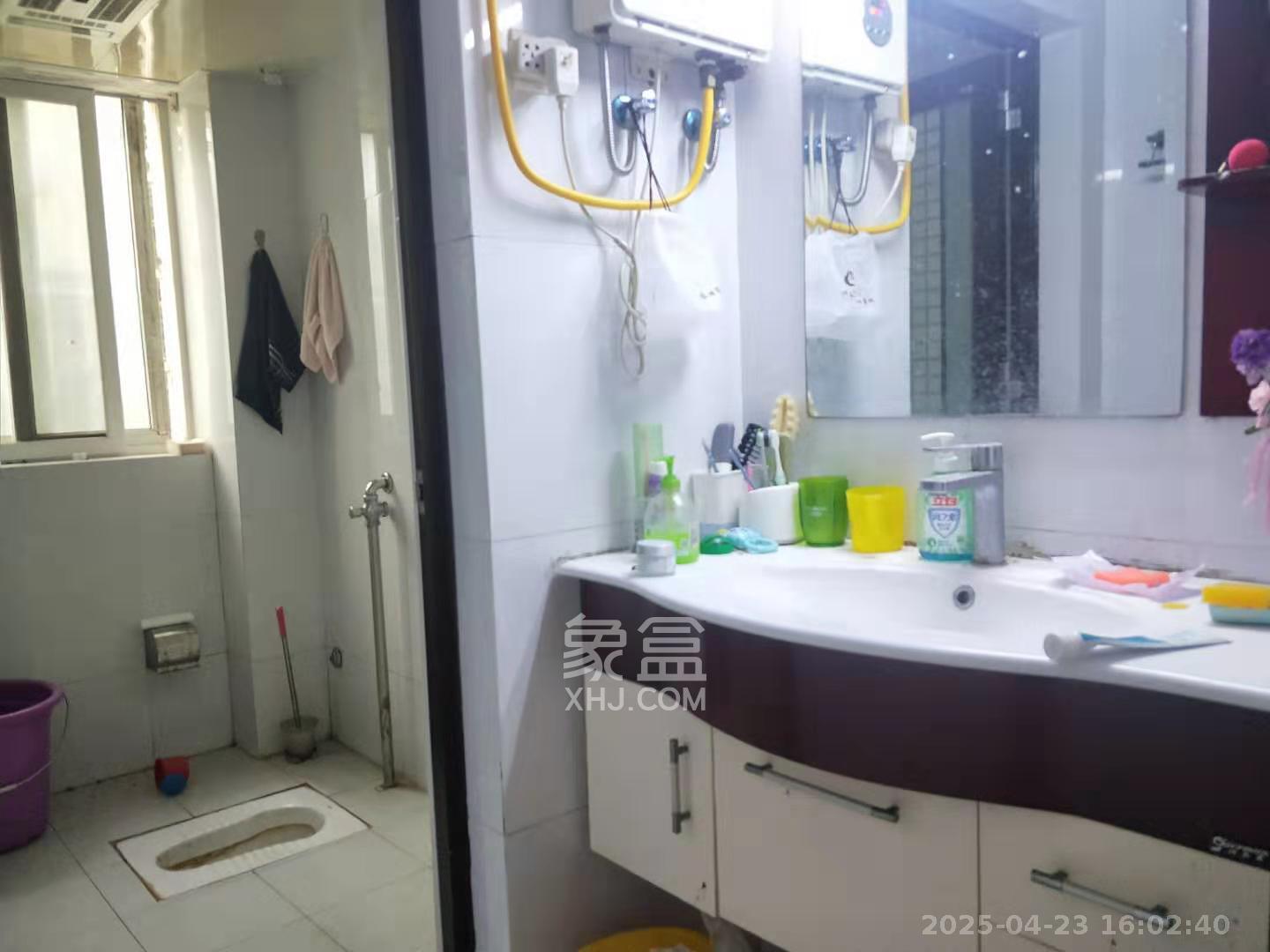 长房西郡  1室2厅2卫   2600.00元/月室内图