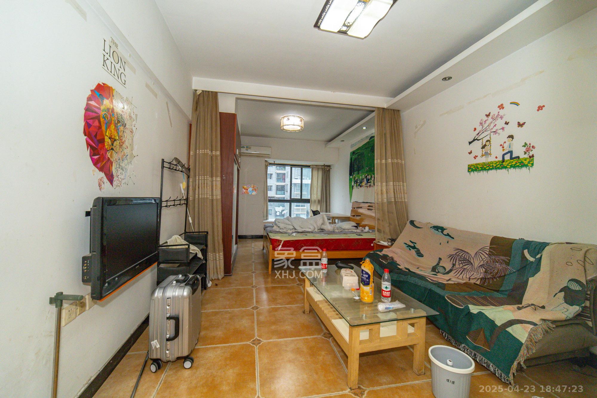 尚都花园城 1室1厅1卫 25.0万 尚都花园城 1室1厅1卫 25.0万客厅