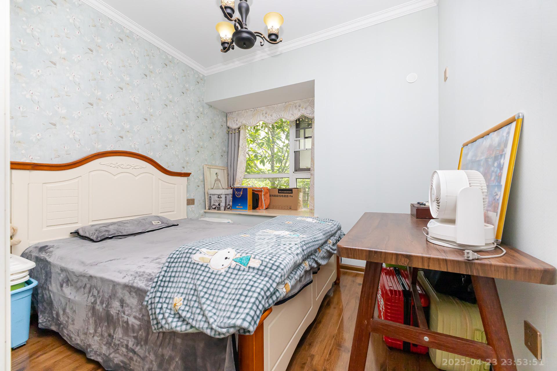 双盈卧龙湾 3室2厅2卫 90.0万 双盈卧龙湾 3室2厅2卫 90.0万卧室