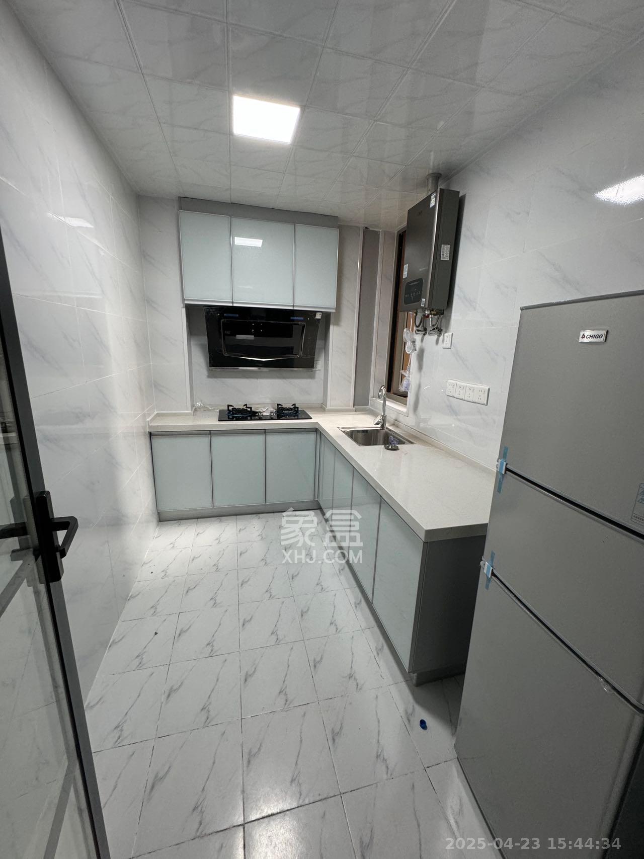 怡海星城  2室2厅1卫    1800.0元/月 怡海星城  2室2厅1卫    1800.0元/月室内图