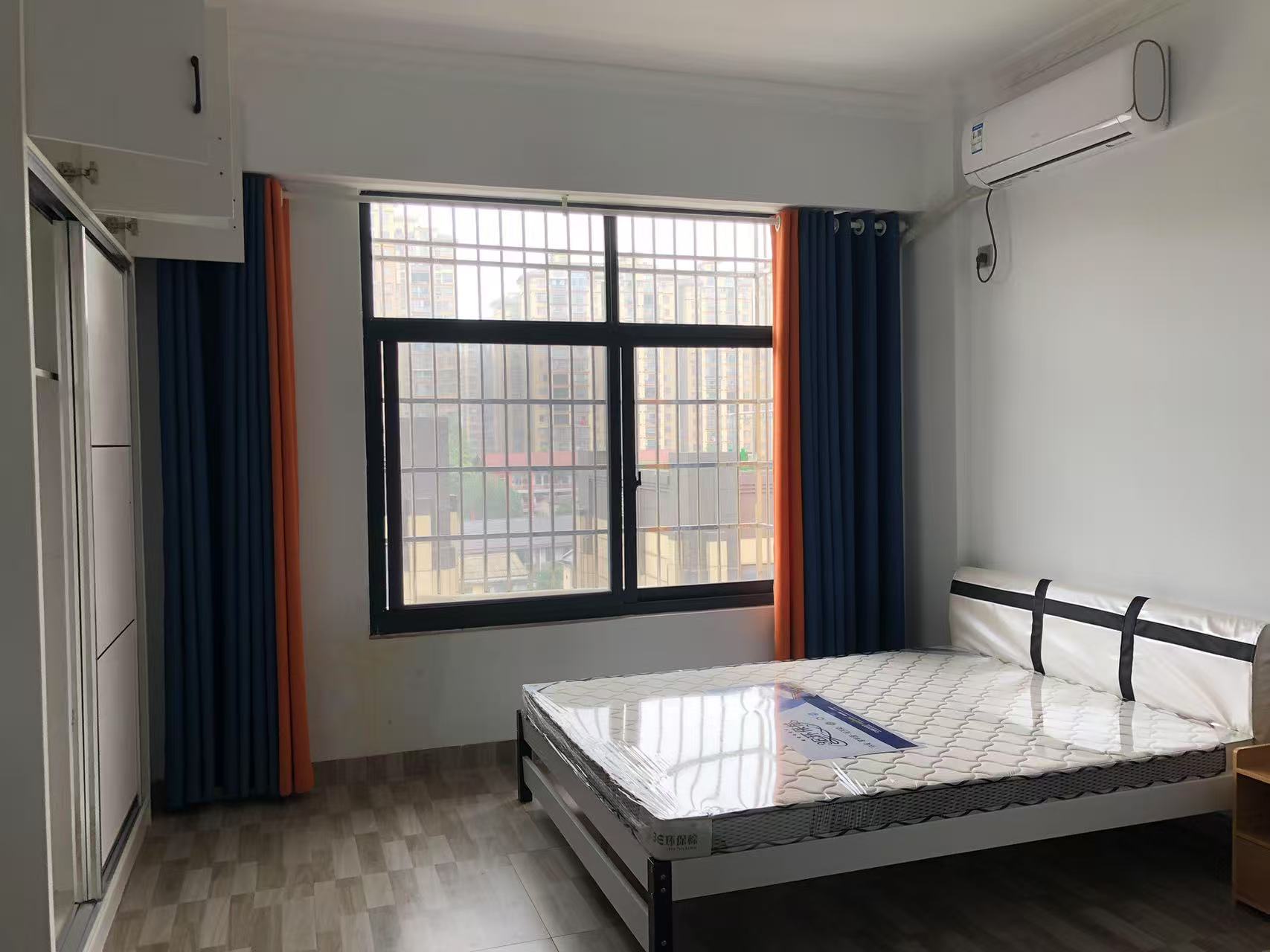 桃花缘 1室1厅1卫 1200.0元/月 桃花缘 1室1厅1卫 1200.0元/月室内图