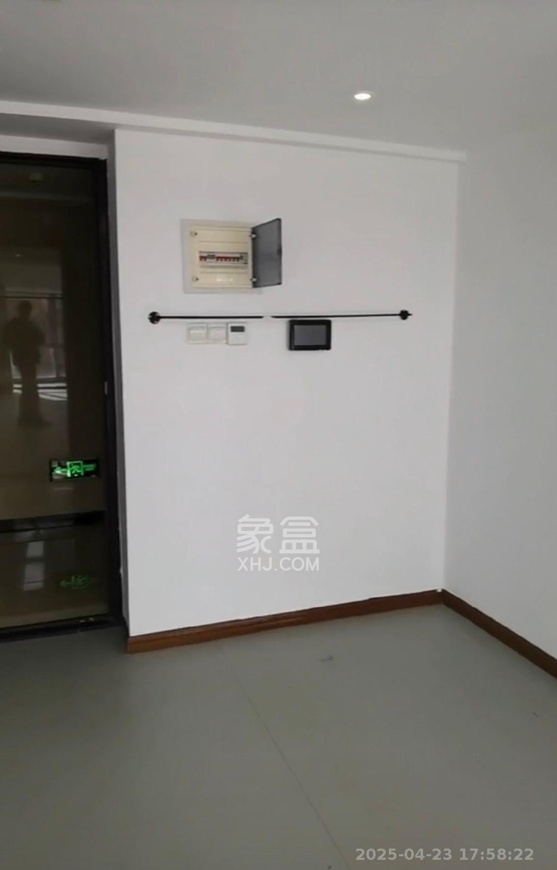 保利国际广场 1室1厅1卫 5000.0元/月 保利国际广场 1室1厅1卫 5000.0元/月室内图