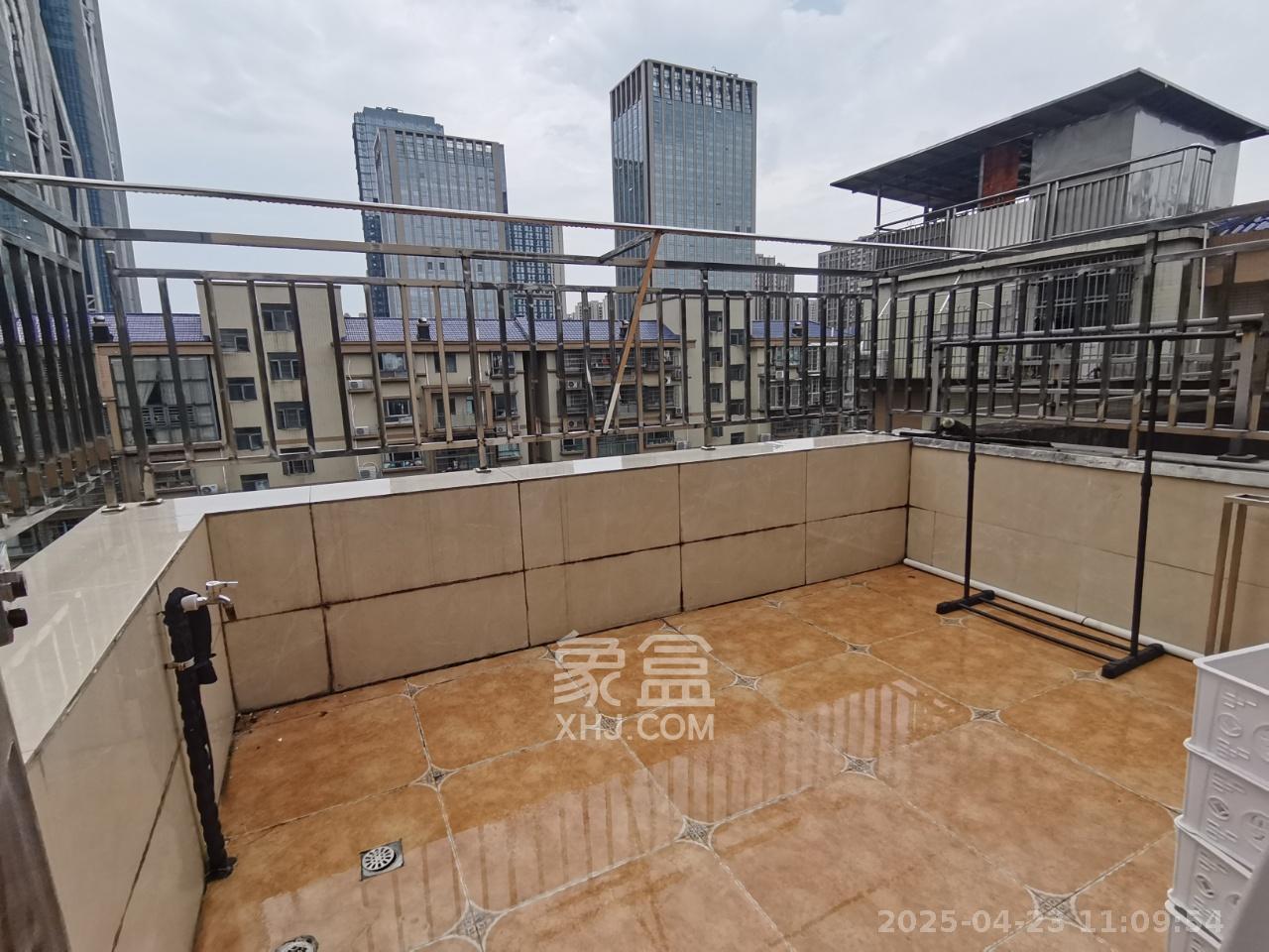 茶山馨苑  3室2厅1卫    2900.0元/月室内图