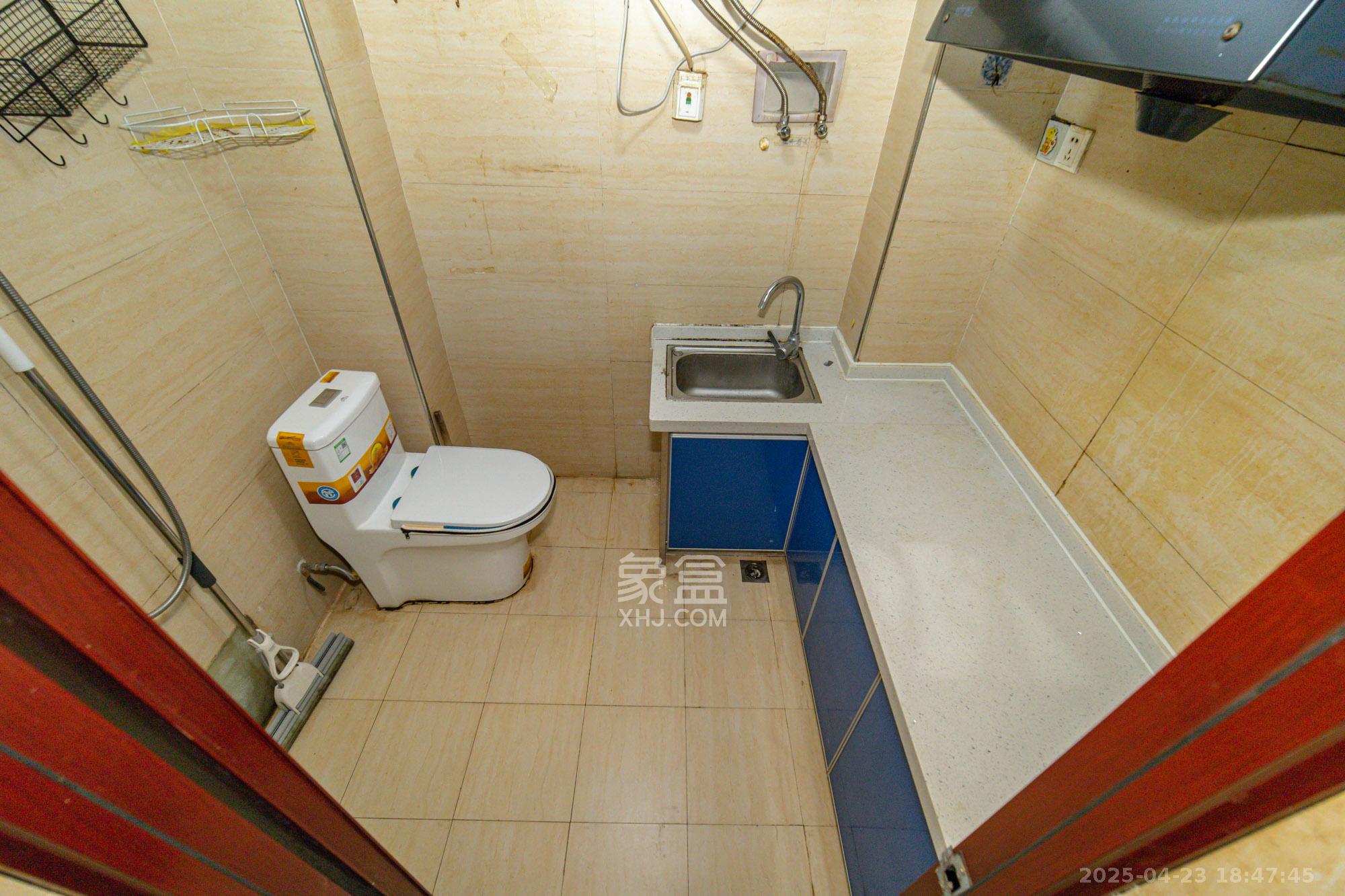 星沙派 1室1厅1卫 12.8万 星沙派 1室1厅1卫 12.8万卫生间