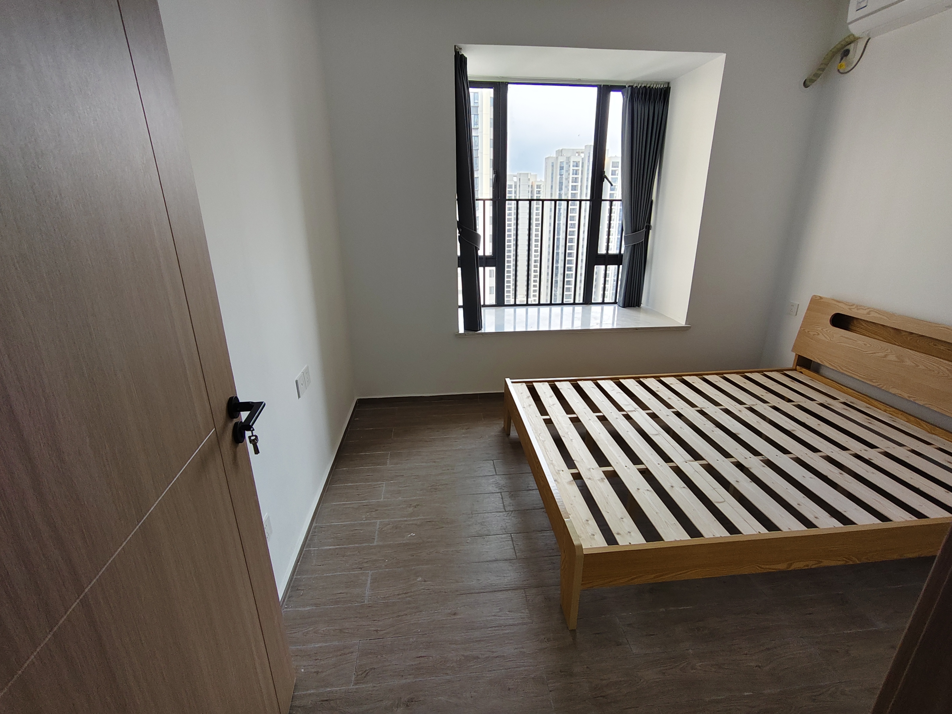 和风家园蓝天居  3室2厅2卫   2800.00元/月室内图