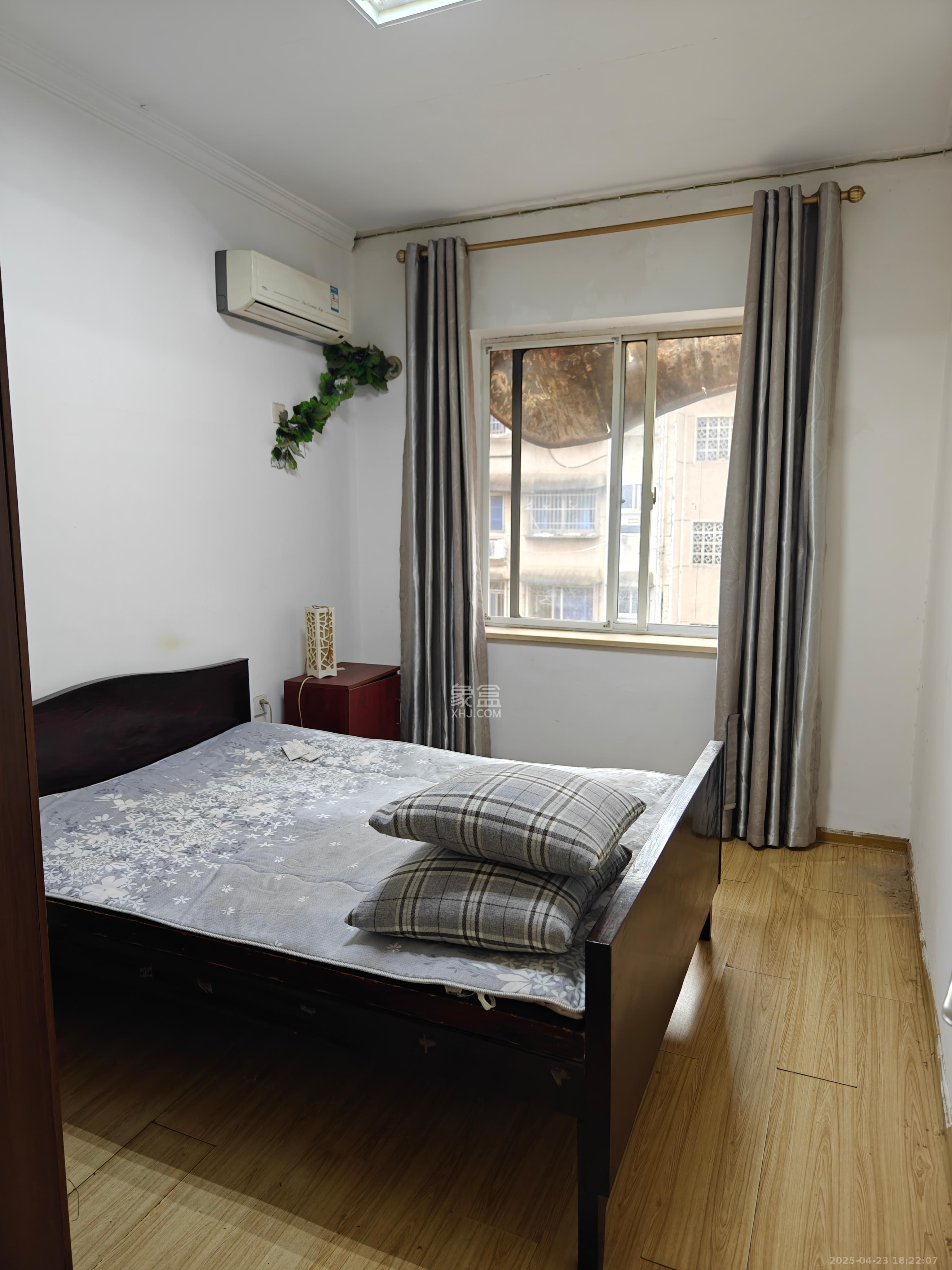 机械化宿舍 2室1厅1卫 950.0元/月 机械化宿舍 2室1厅1卫 950.0元/月室内图