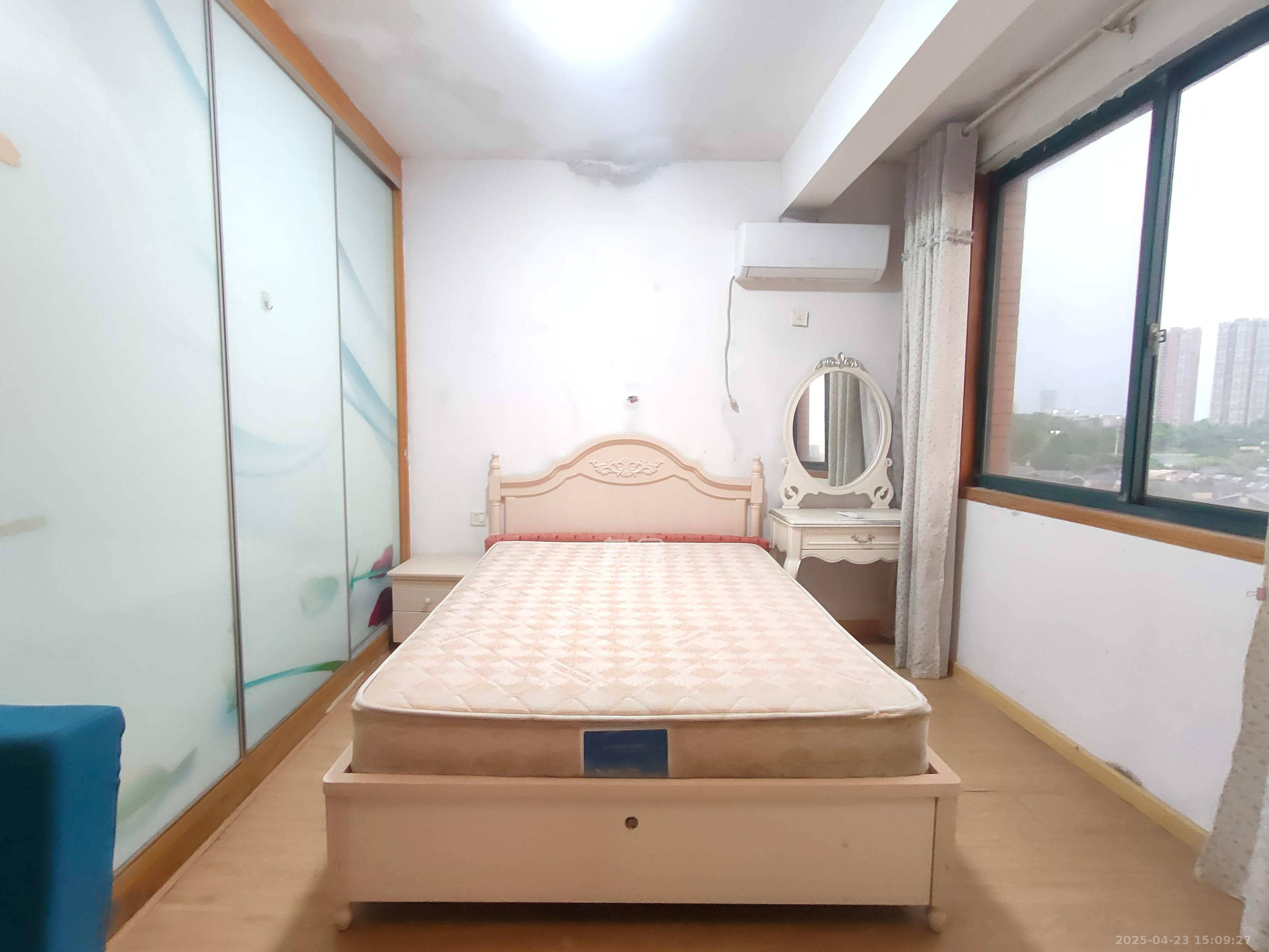 东业早安星城  2室1厅1卫   1100.00元/月