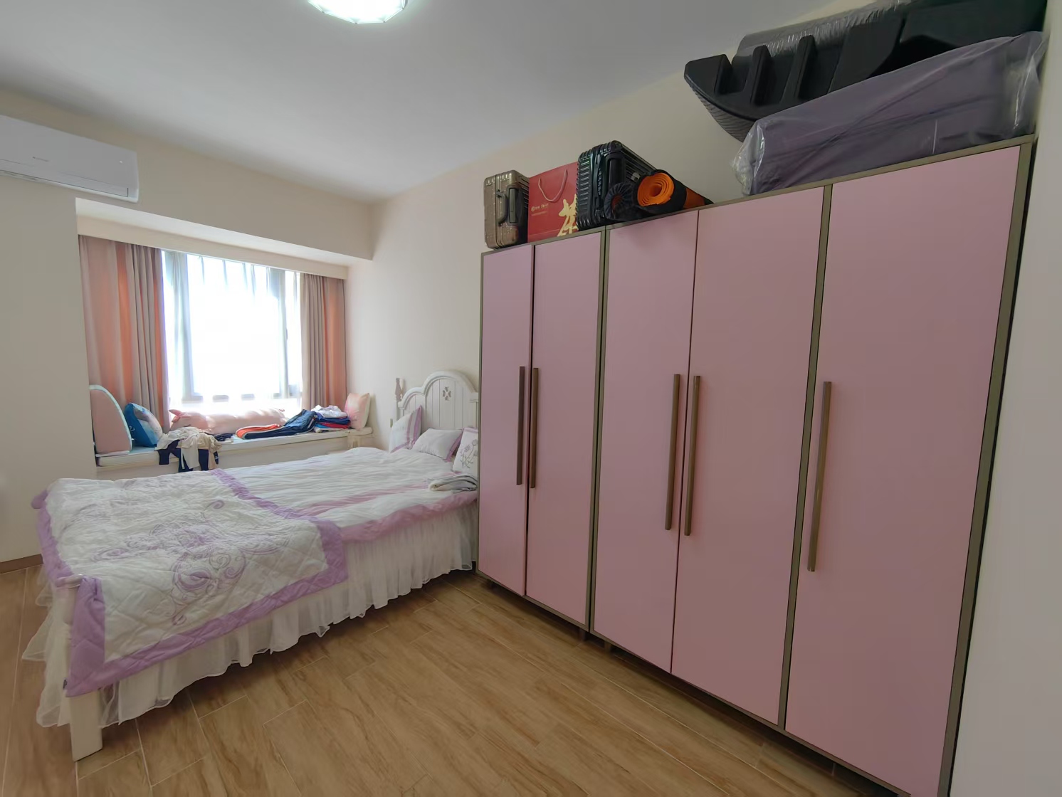 金鹿花园三期  3室2厅2卫    296.0万 金鹿花园三期  3室2厅2卫    296.0万室内图